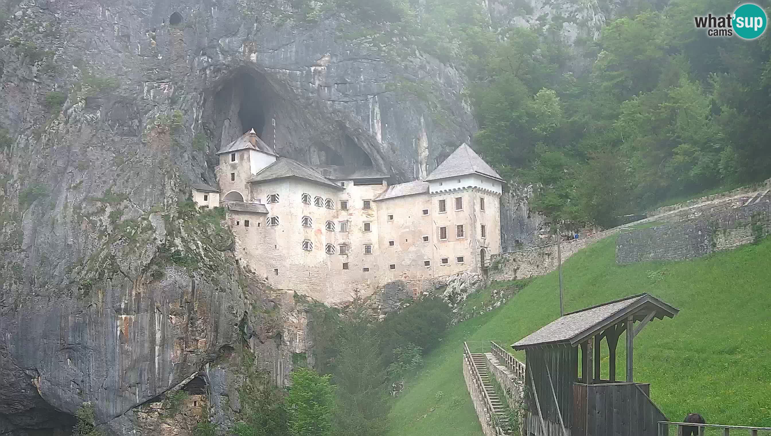 Live Webcam Castello di Predjama – Postumia – Slovenia