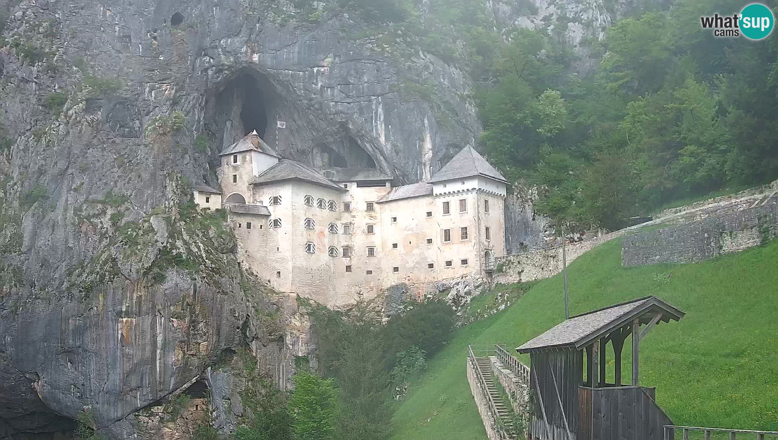 Live Webcam Predjamski grad – Predjama Castle – Postojna – Slovenia