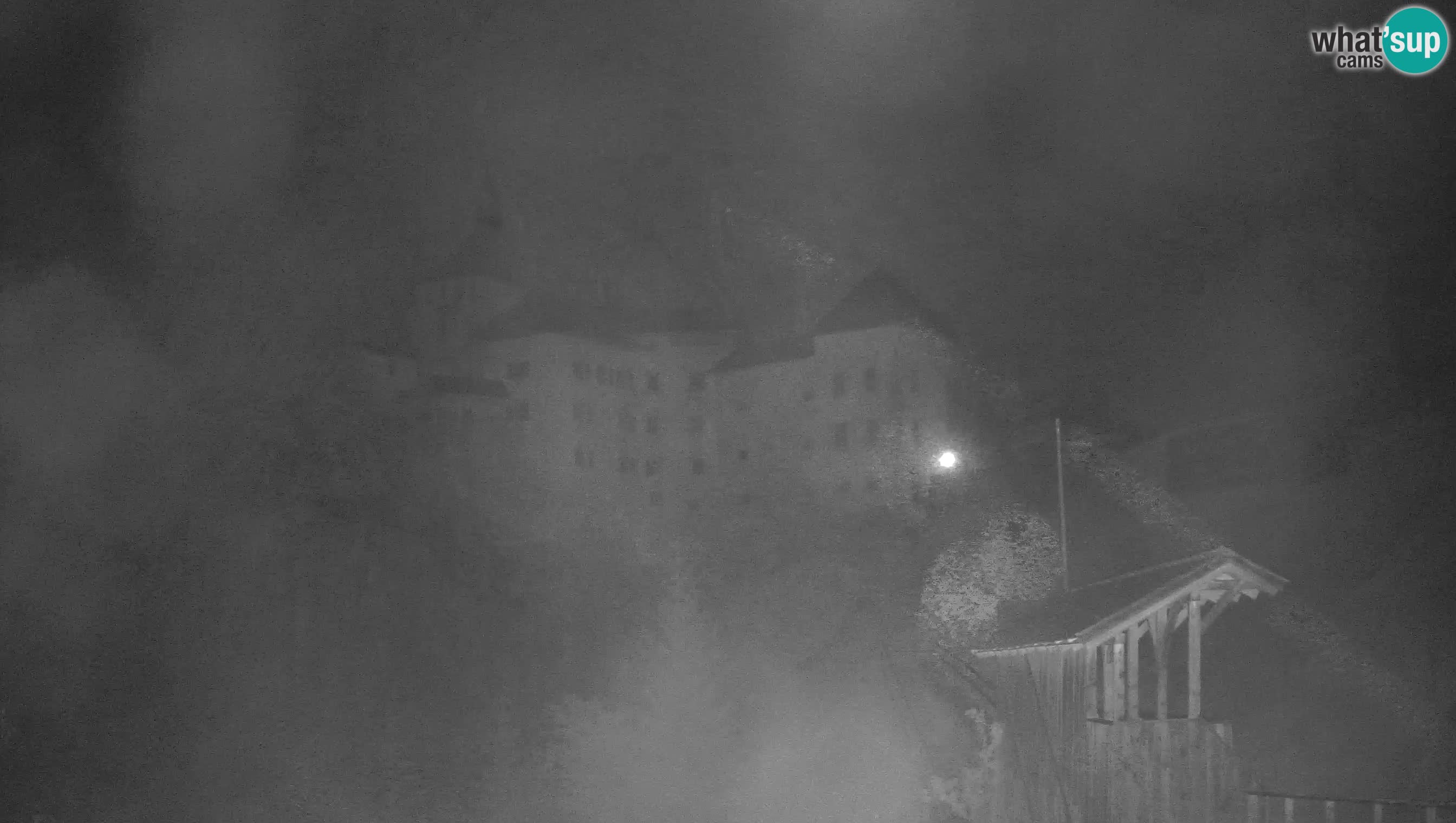 Live Webcam Grad Predjama – Château de Predjama – Postojna – Slovénie