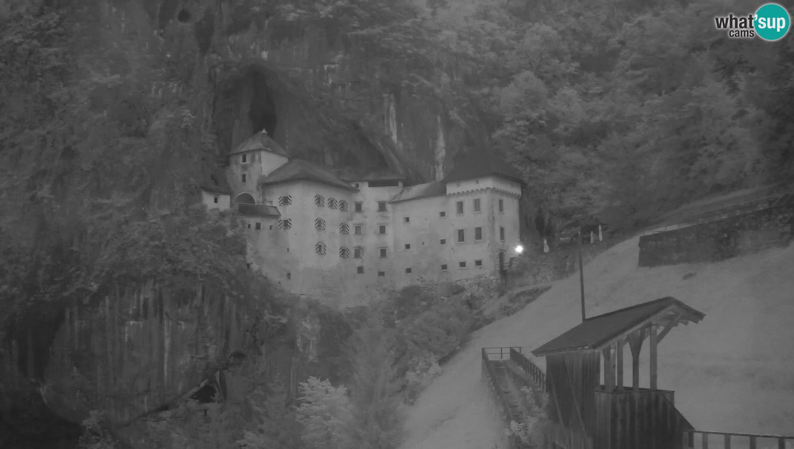 Live Webcam Predjamski grad – Predjama Castle – Postojna – Slovenia