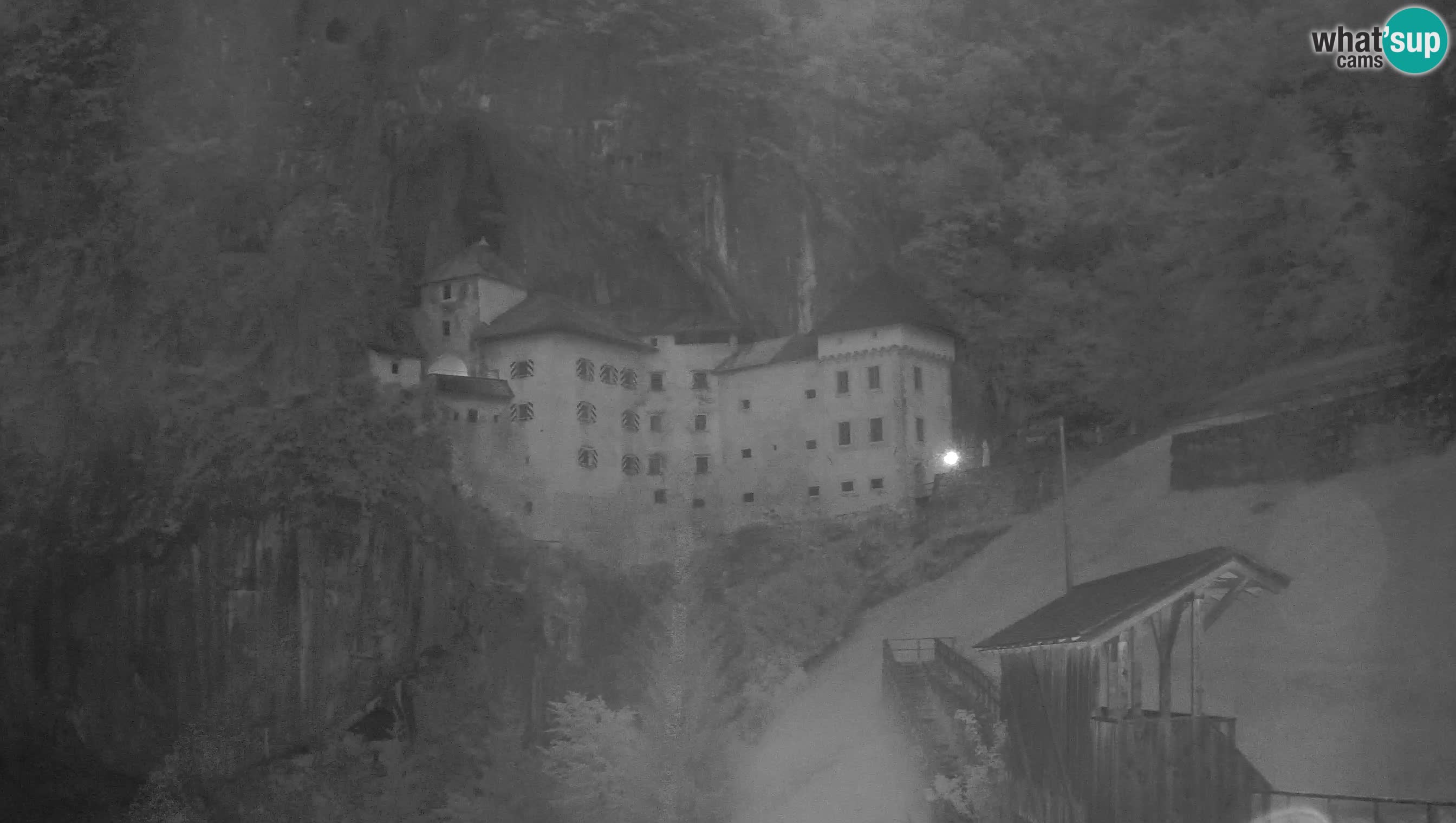 Live Webcam Grad Predjama – Château de Predjama – Postojna – Slovénie