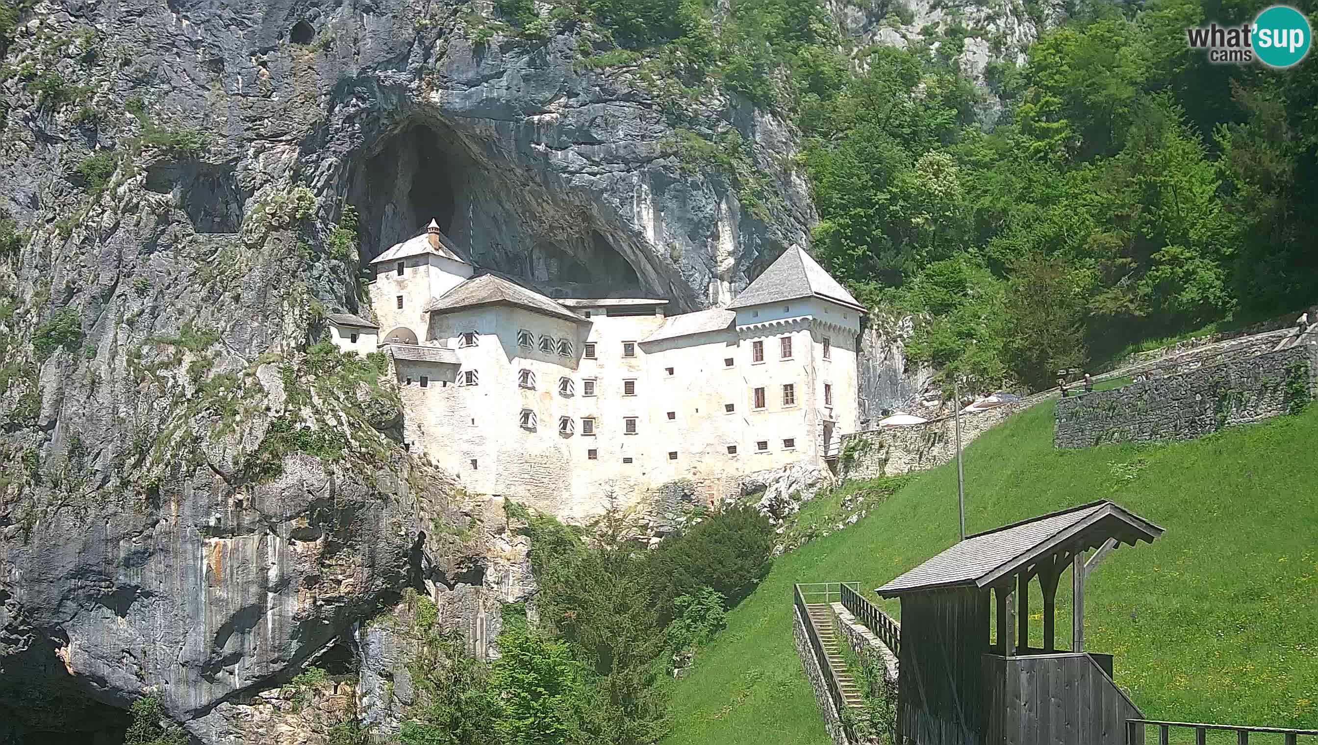 Live Webcam Predjamski grad – Predjama Castle – Postojna – Slovenia