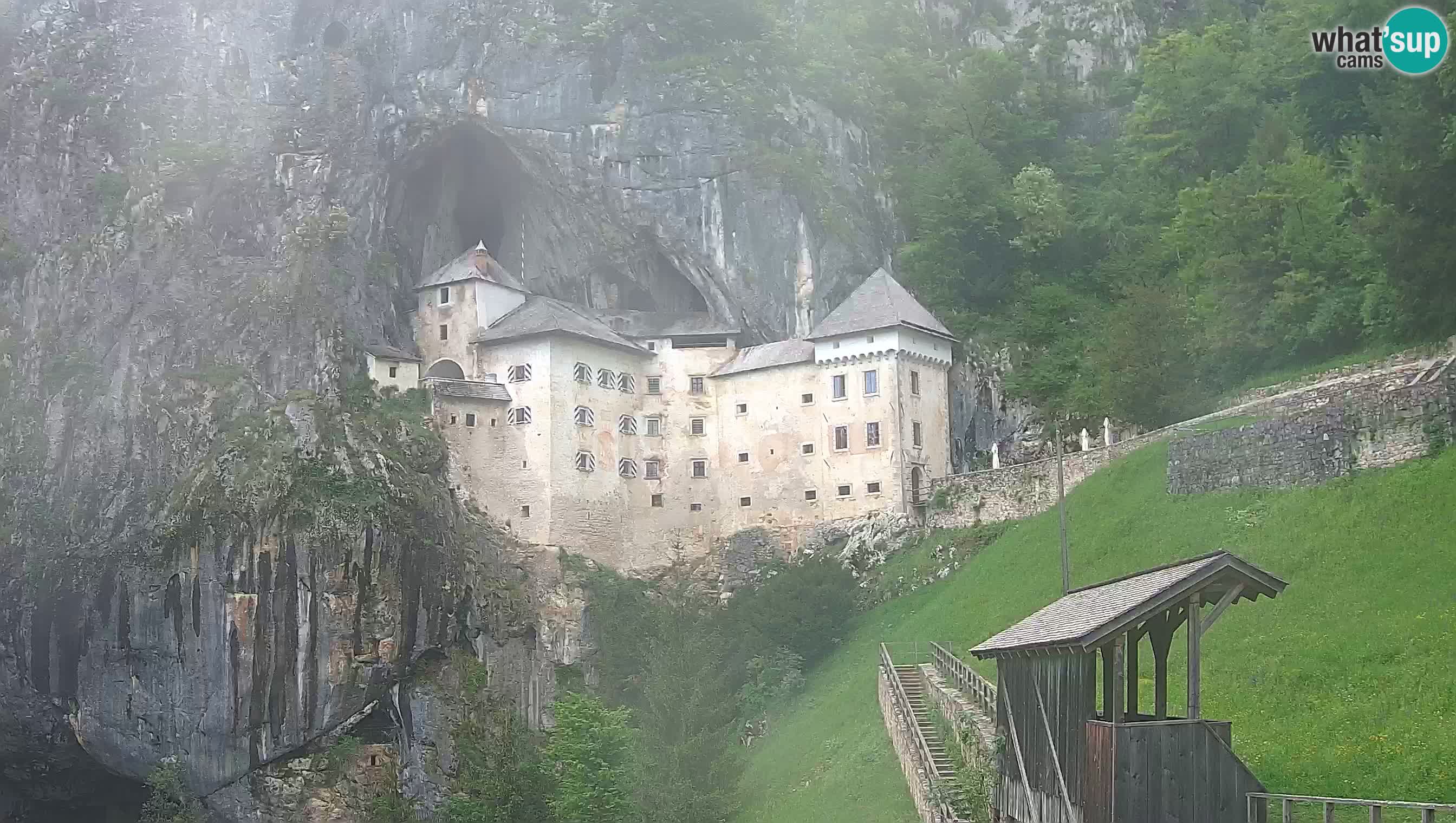 Live Webcam Predjamski grad – Predjama Castle – Postojna – Slovenia