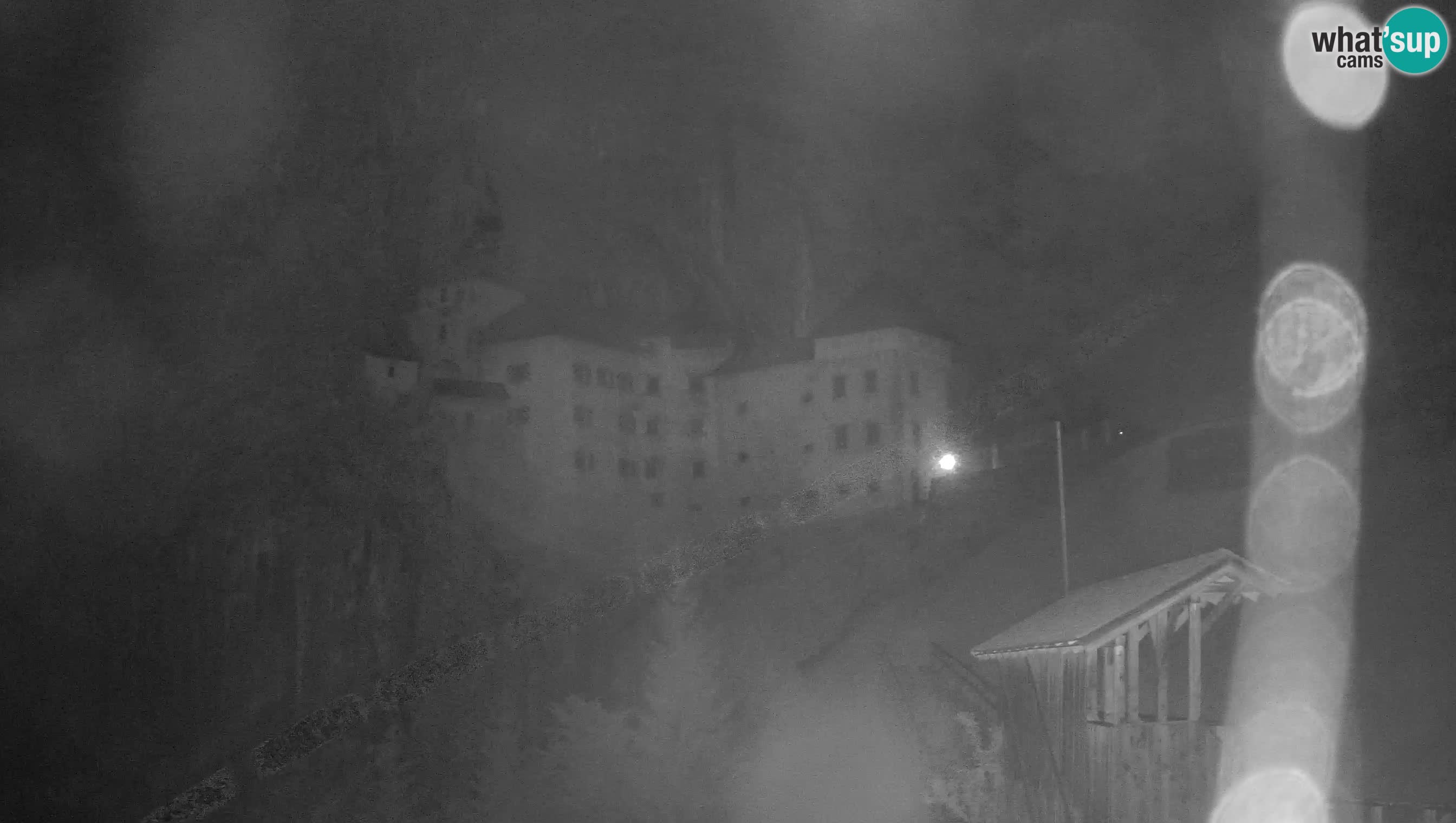 Live Webcam Höhlenburg Predjama – Postojna – Slowenien