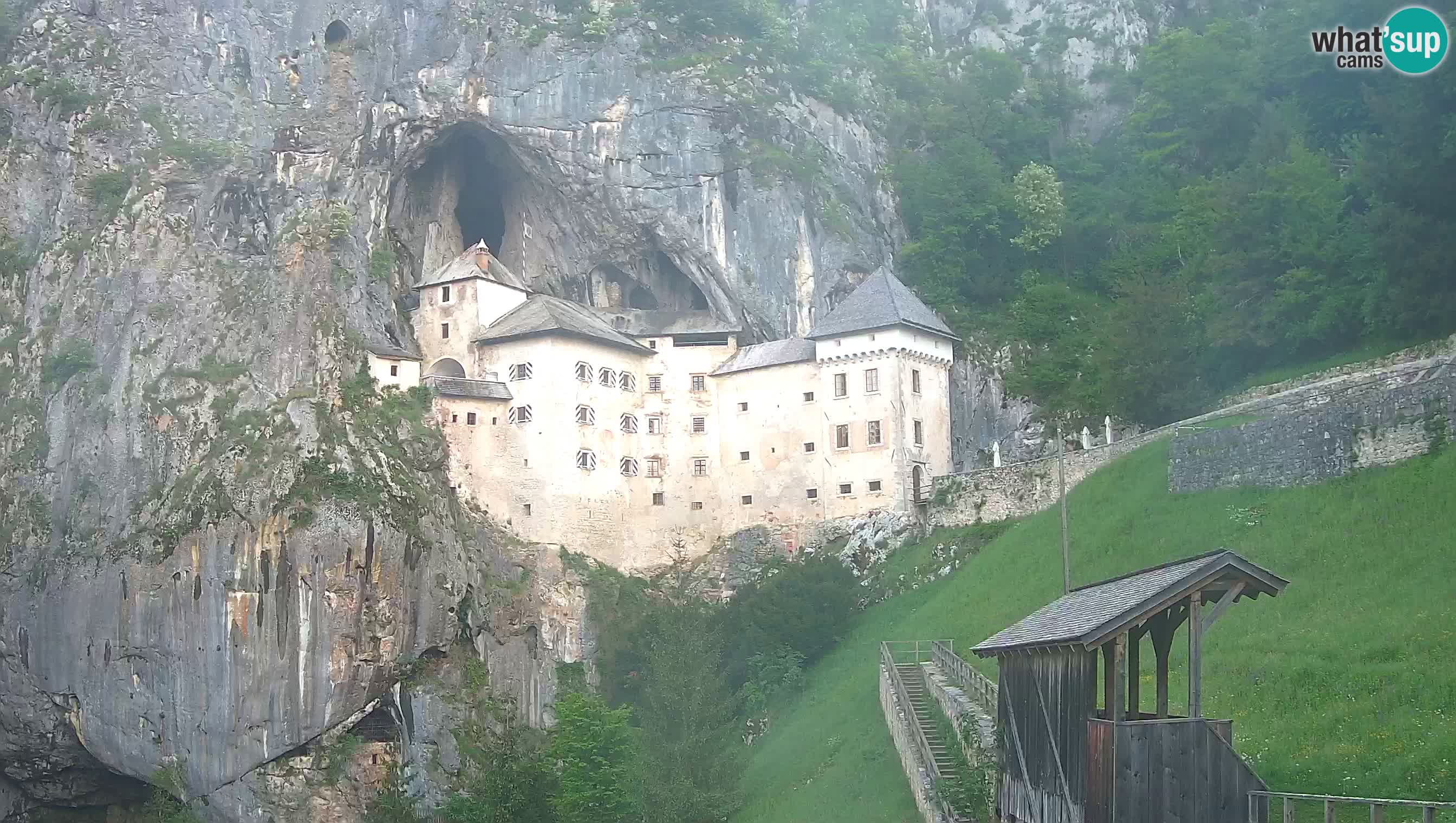 Live Webcam Castello di Predjama – Postumia – Slovenia
