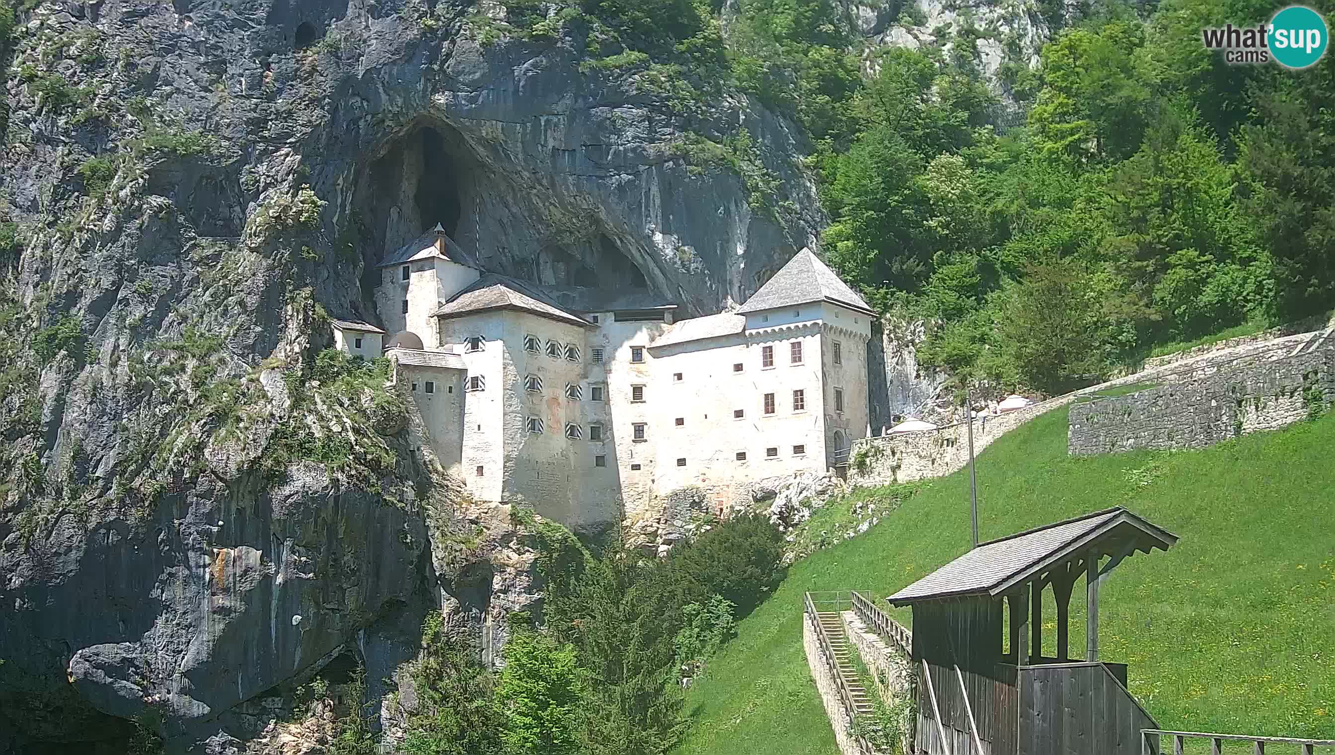 Web kamera Predjamski dvorac – Postojna – Slovenija
