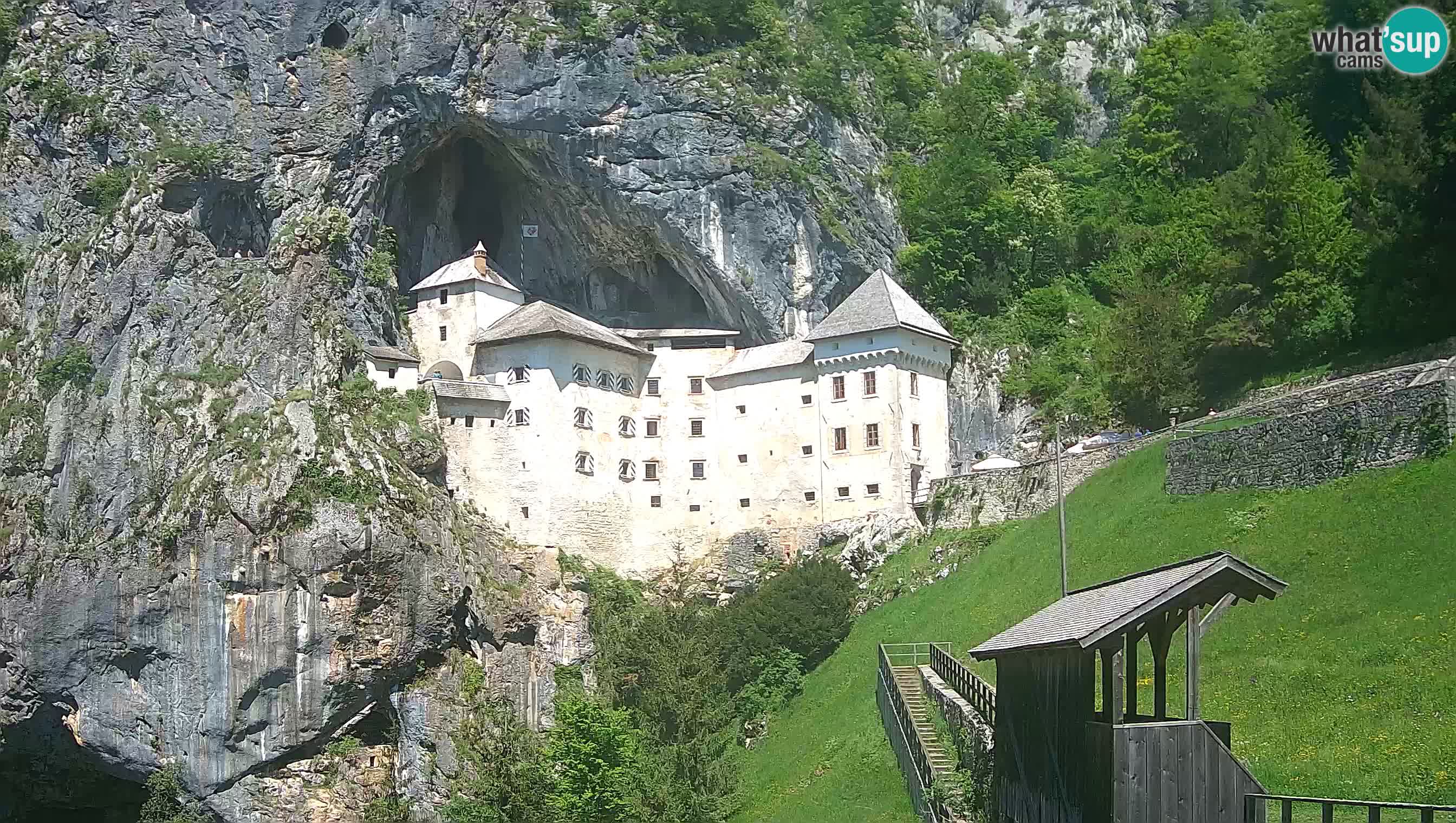 Live Webcam Höhlenburg Predjama – Postojna – Slowenien
