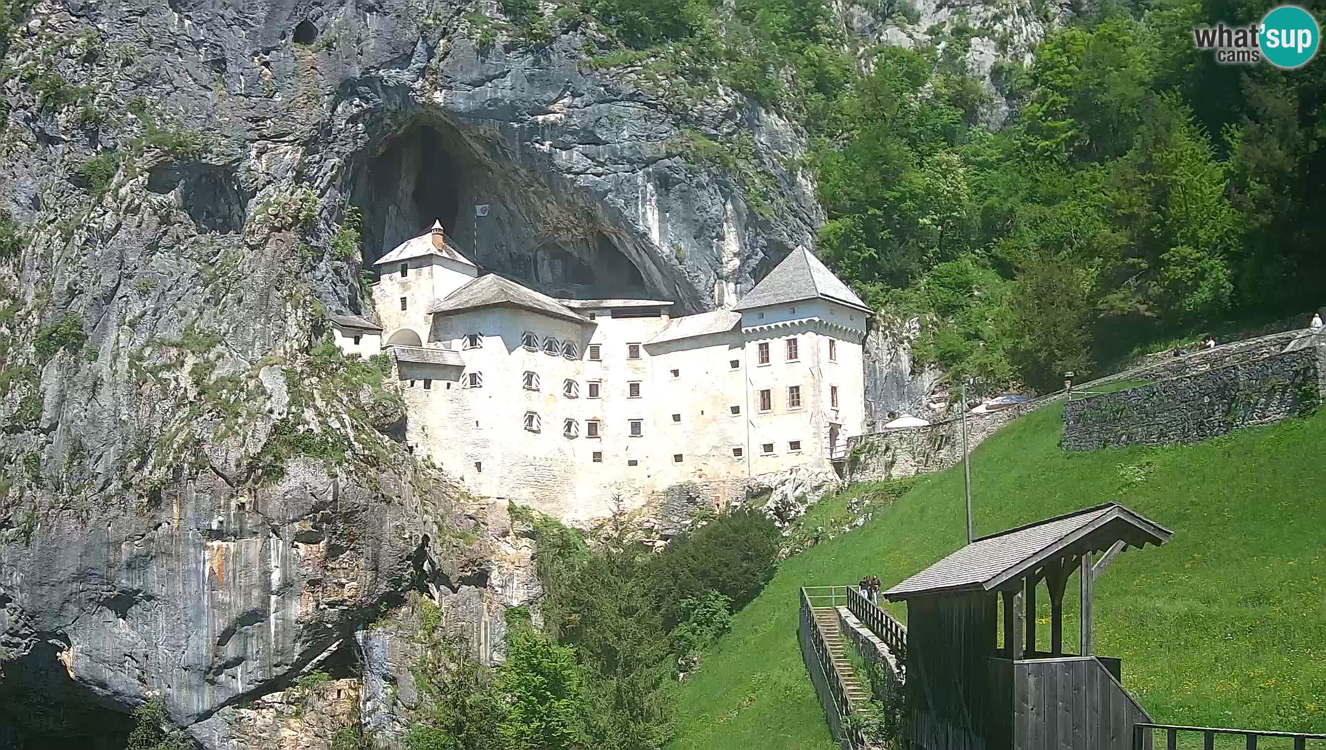Web kamera Predjamski dvorac – Postojna – Slovenija