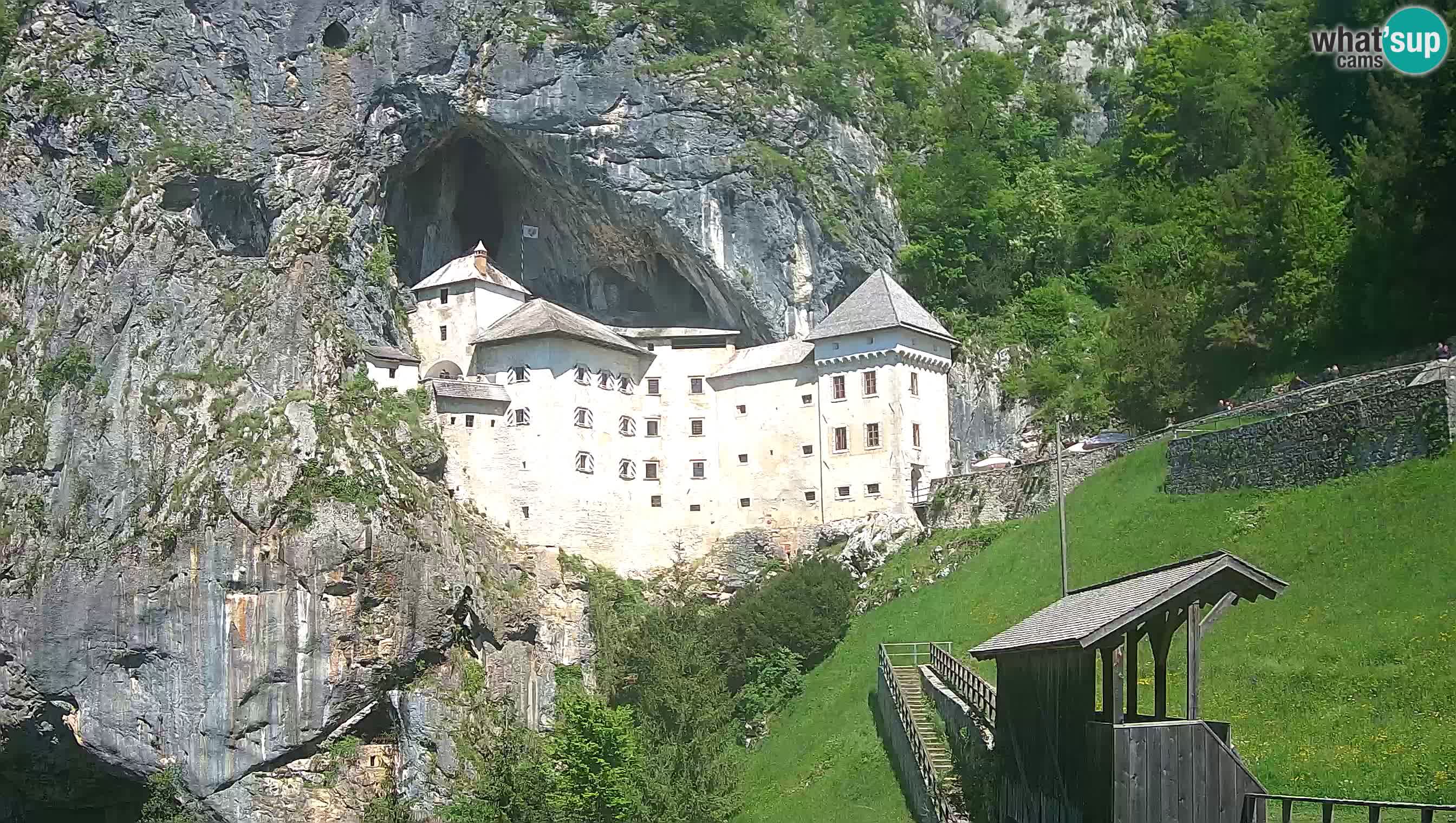 Web kamera Predjamski dvorac – Postojna – Slovenija