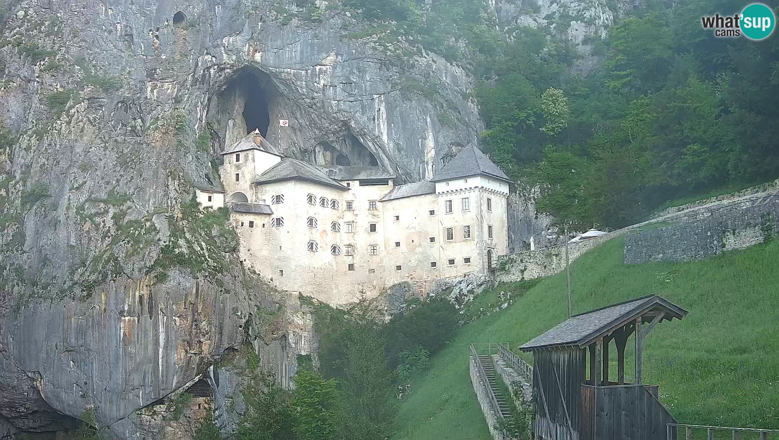 Live Webcam Castello di Predjama – Postumia – Slovenia
