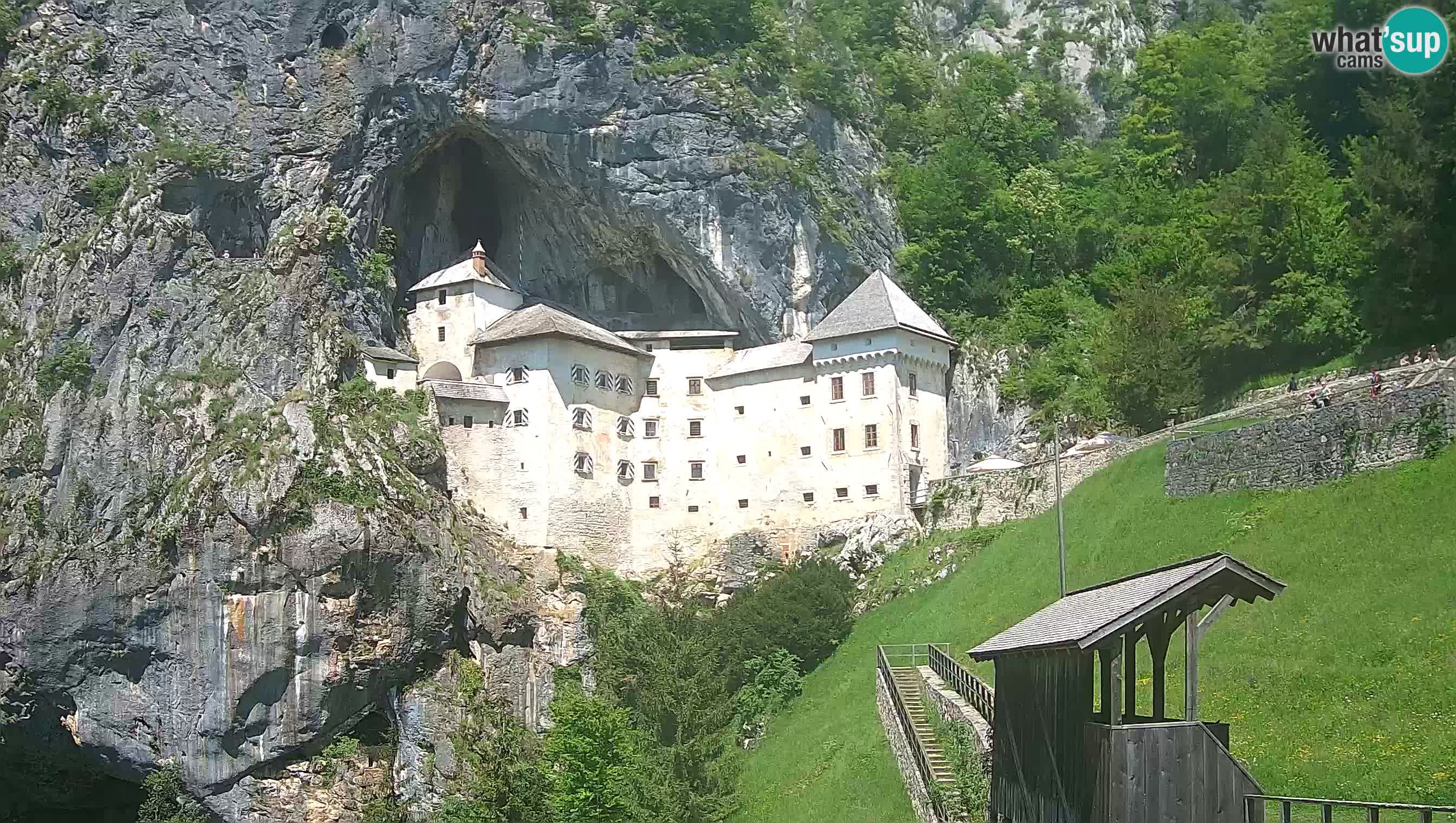 Live Webcam Höhlenburg Predjama – Postojna – Slowenien