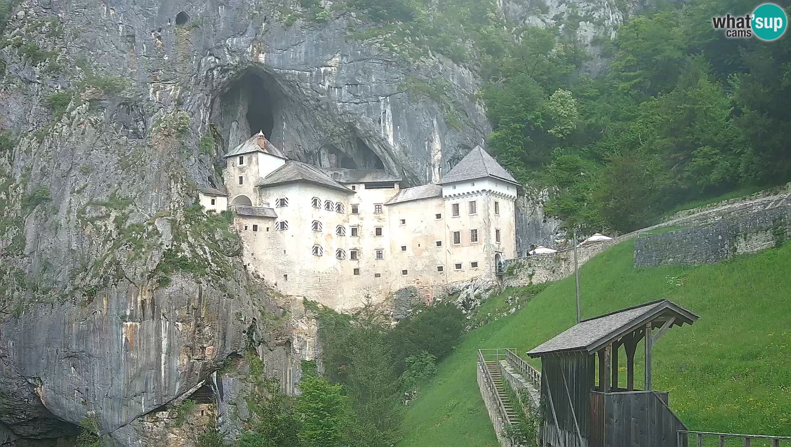 Live Webcam Grad Predjama – Château de Predjama – Postojna – Slovénie