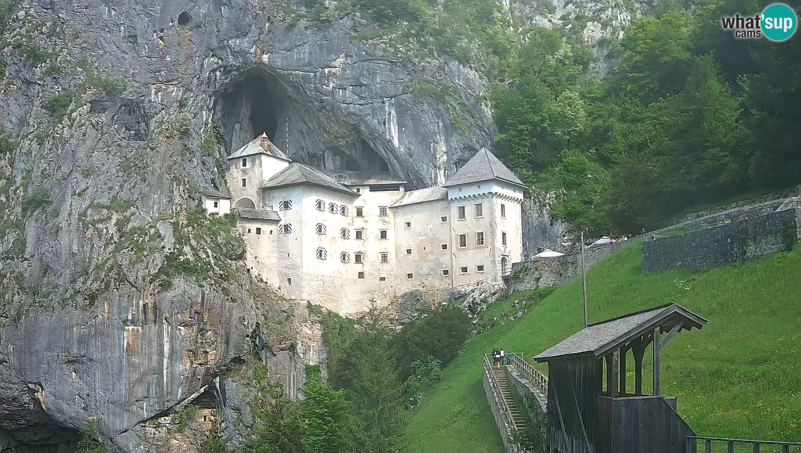 Live Webcam Grad Predjama – Château de Predjama – Postojna – Slovénie