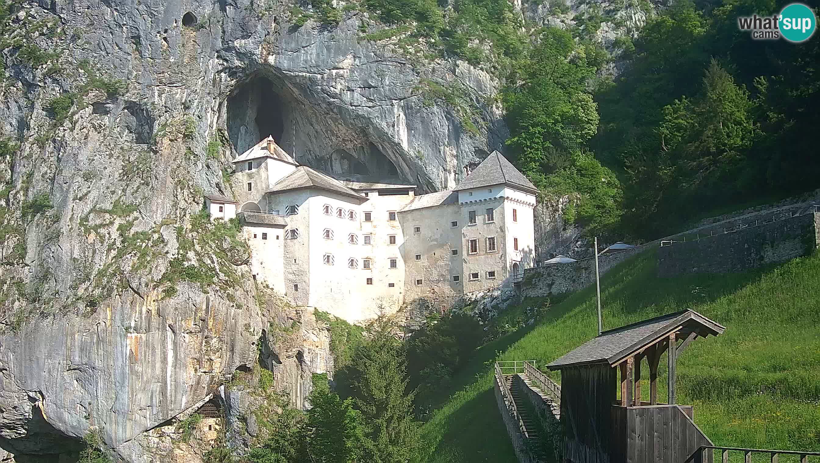 Live Webcam Predjamski grad – Predjama Castle – Postojna – Slovenia