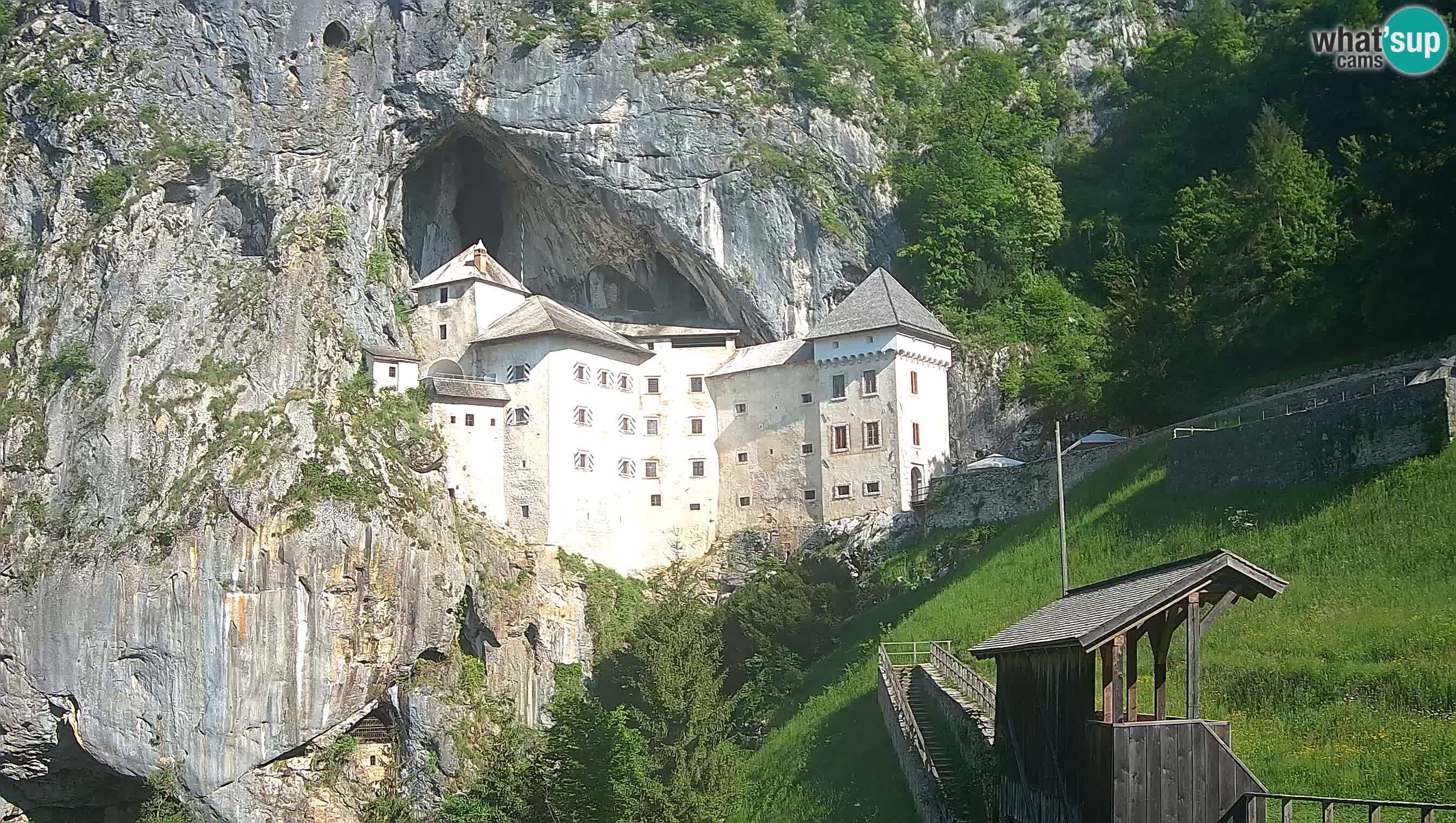 Live Webcam Castello di Predjama – Postumia – Slovenia