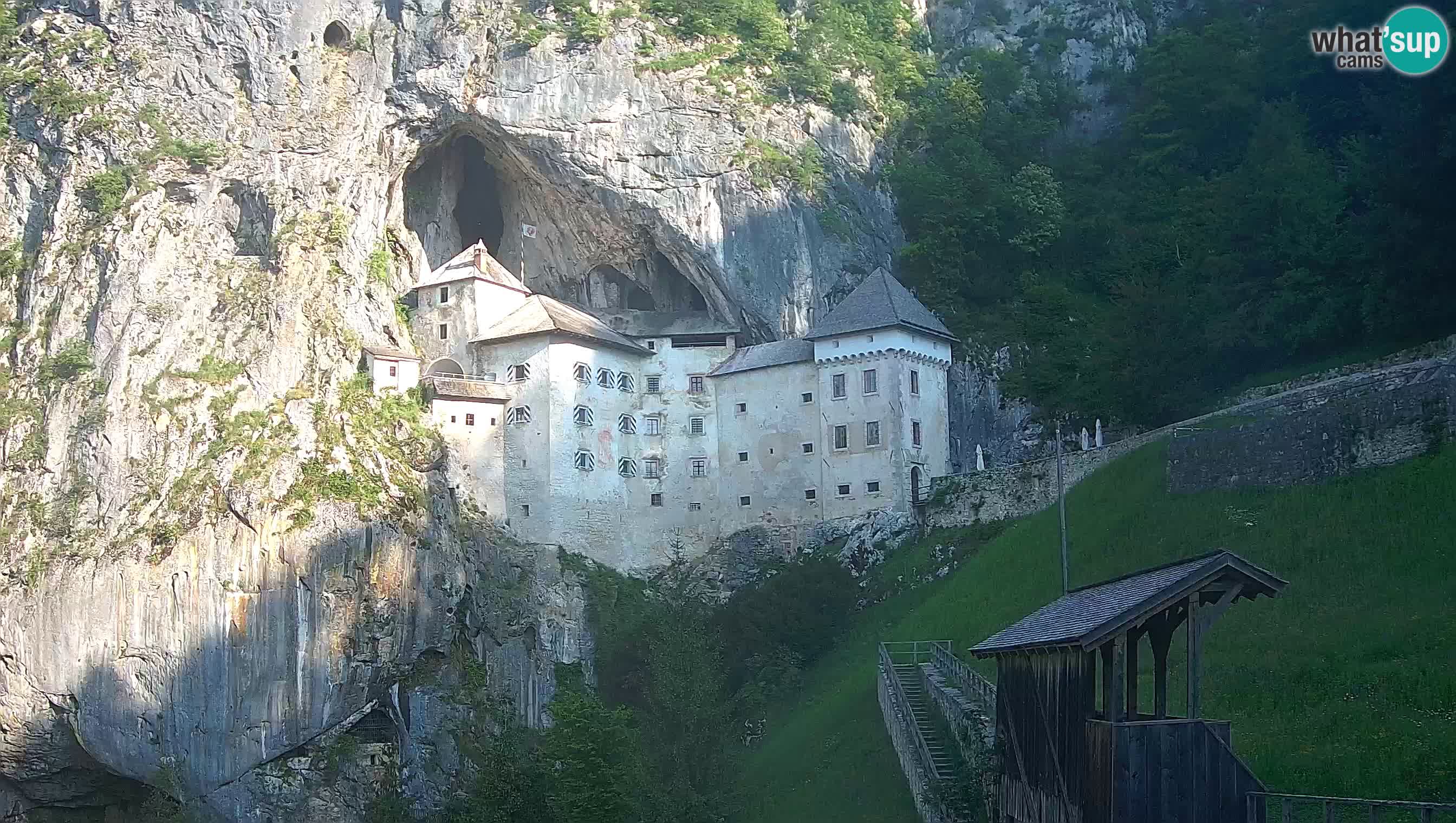 Live Webcam Grad Predjama – Château de Predjama – Postojna – Slovénie