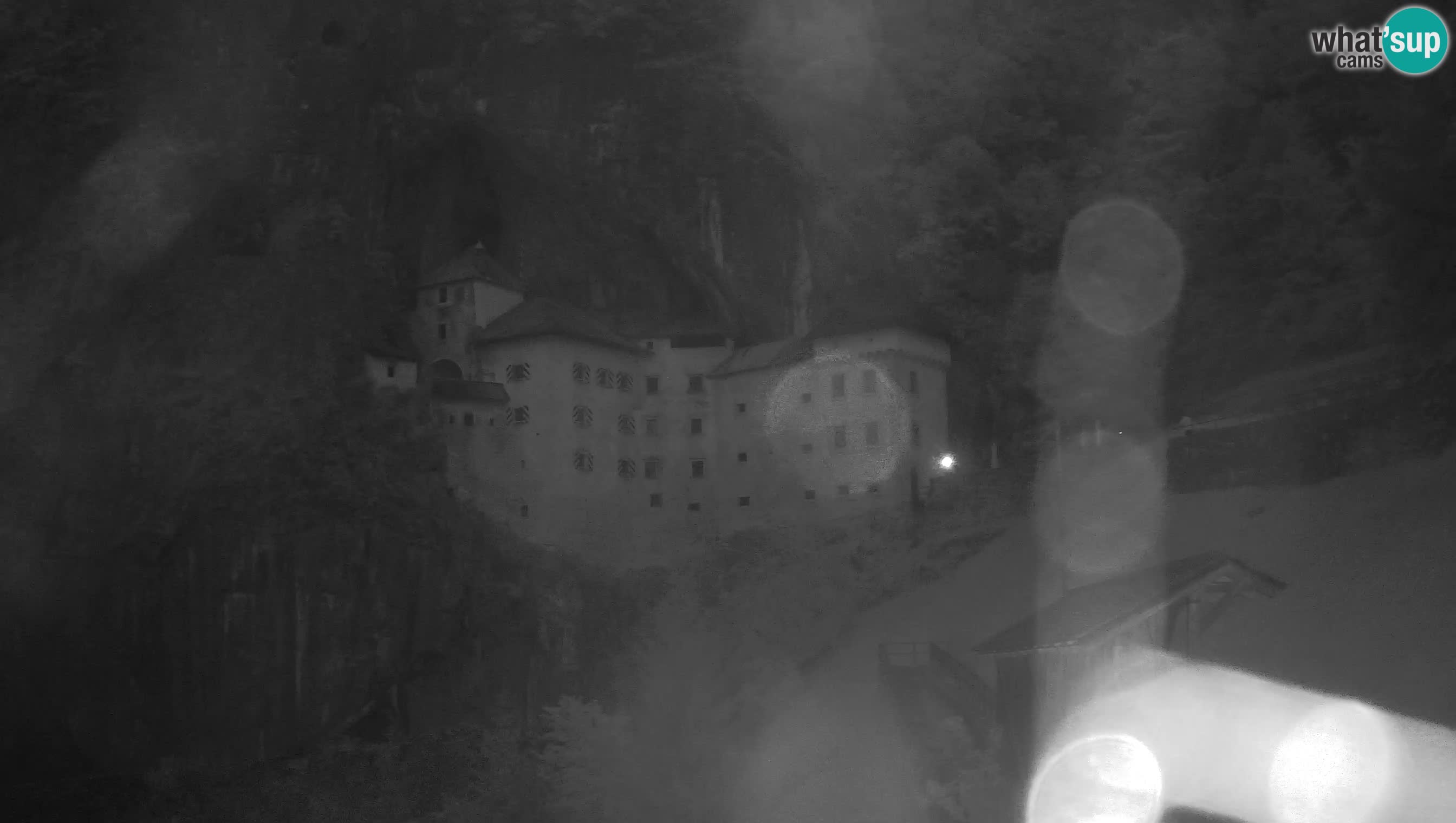 Live Webcam Castello di Predjama – Postumia – Slovenia