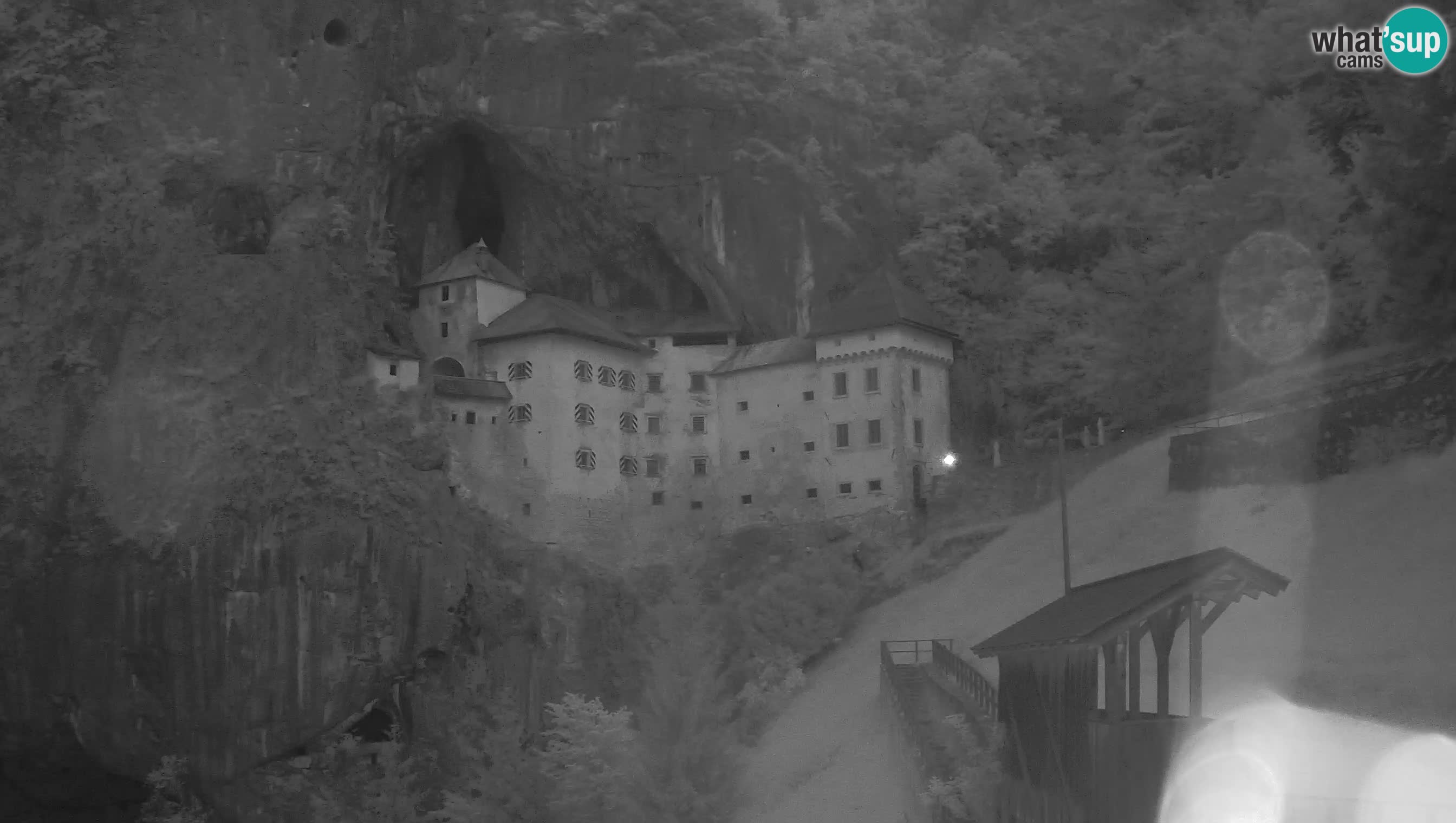 Live Webcam Castello di Predjama – Postumia – Slovenia