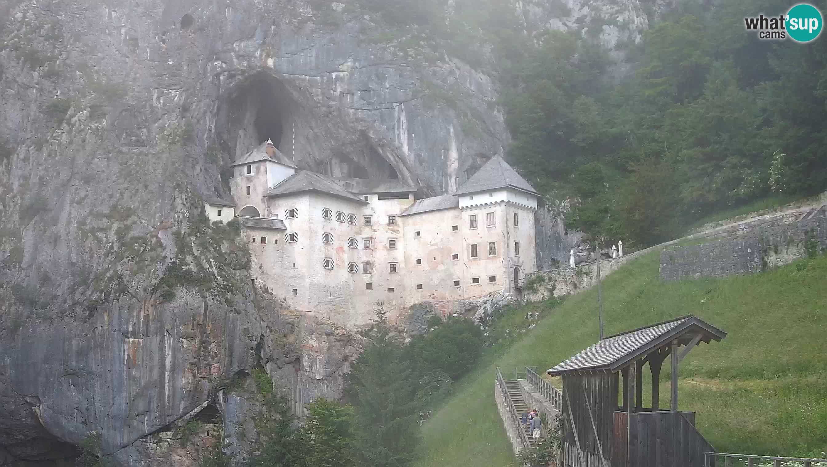 Web kamera Predjamski dvorac – Postojna – Slovenija