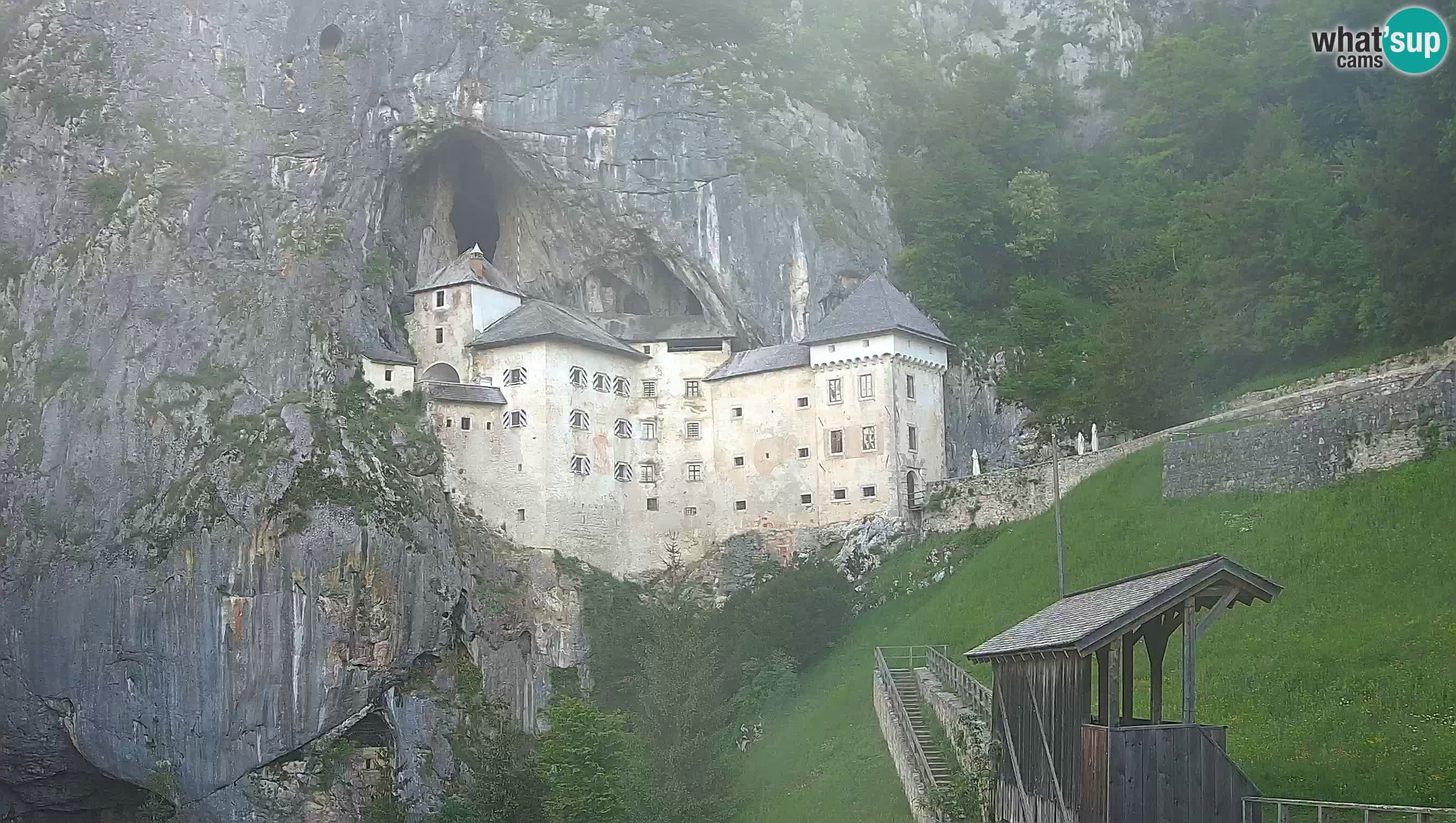 Live Webcam Predjamski grad – Predjama Castle – Postojna – Slovenia