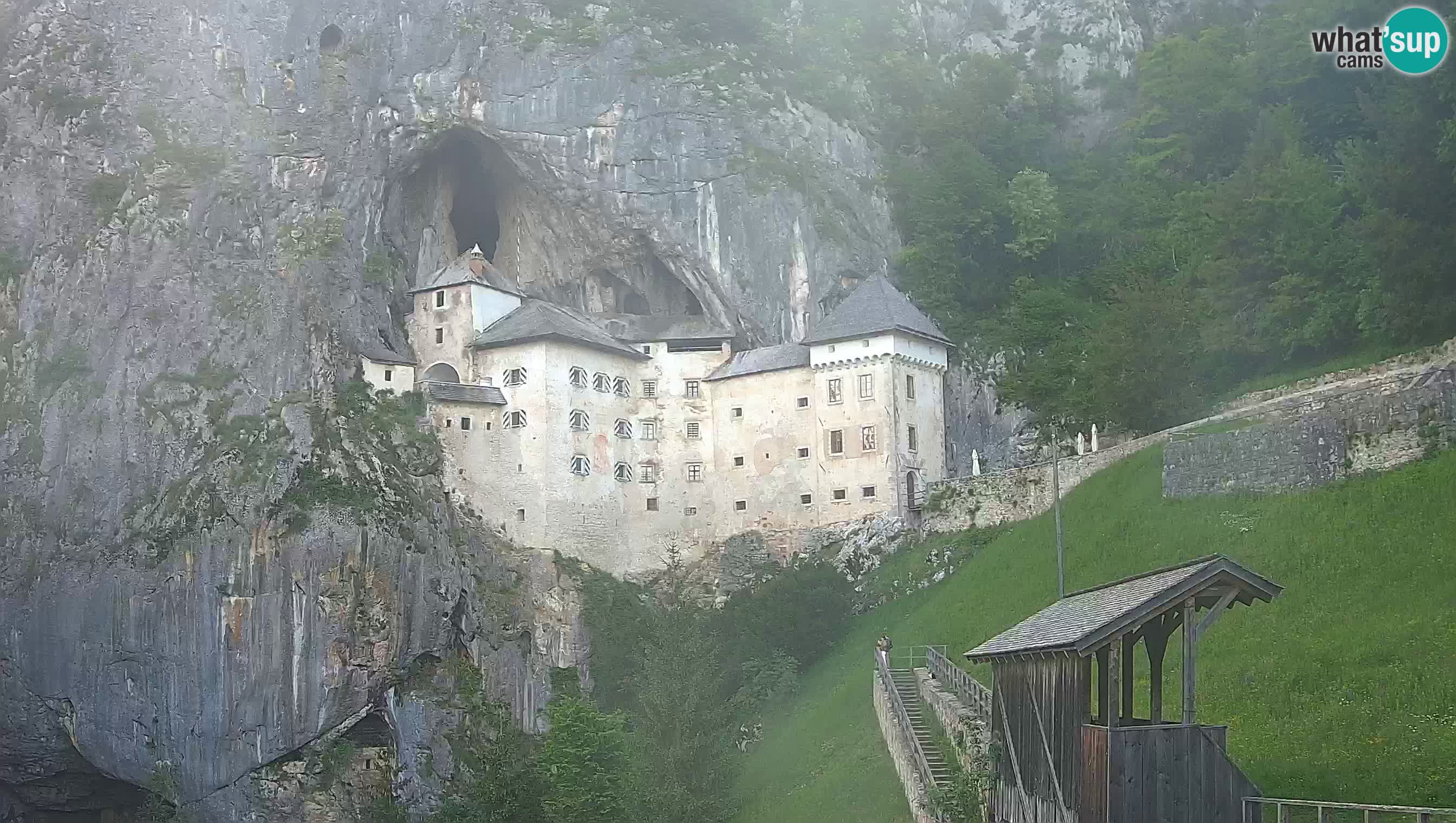 Live Webcam Grad Predjama – Château de Predjama – Postojna – Slovénie