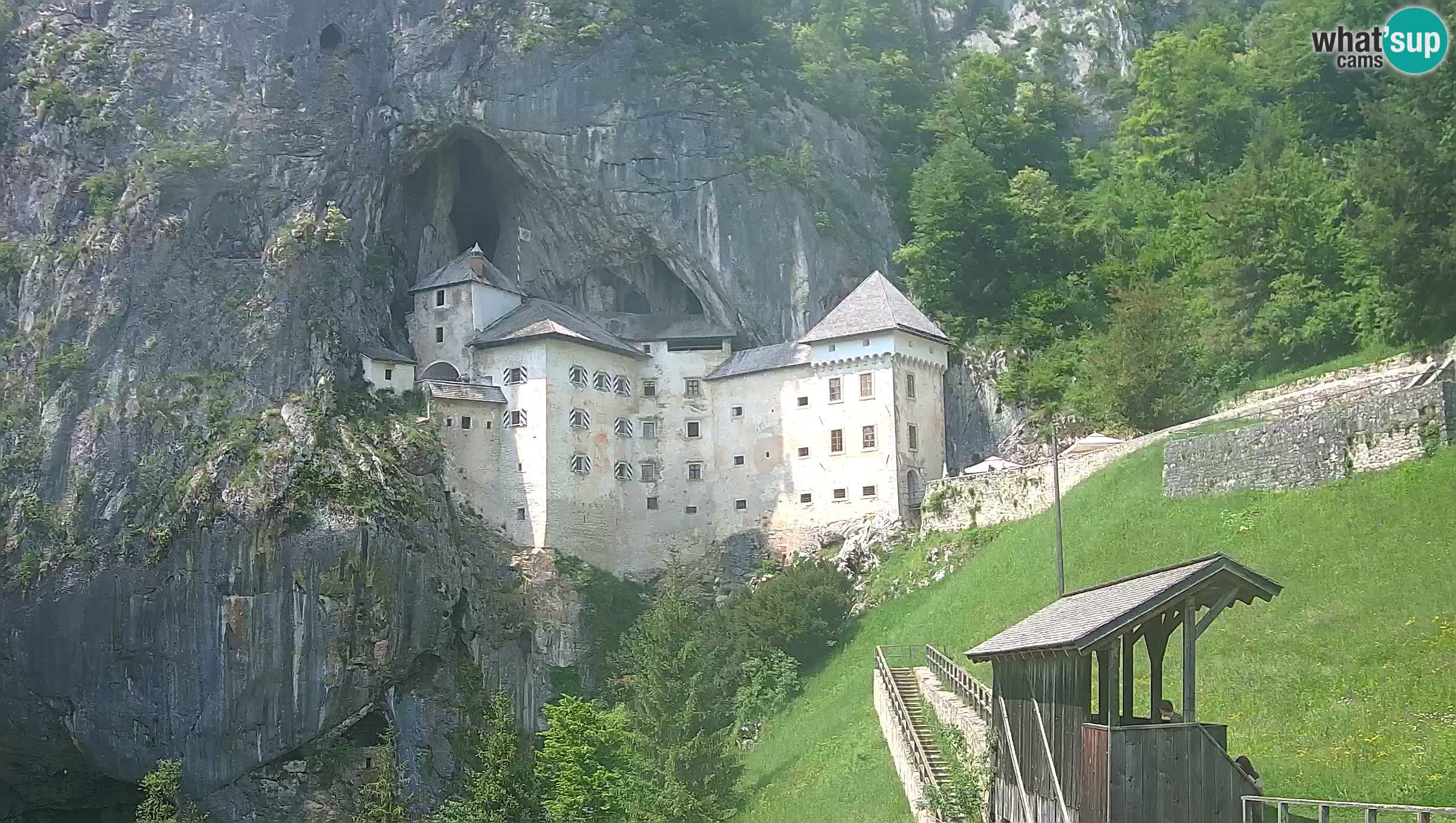Live Webcam Predjamski grad – Predjama Castle – Postojna – Slovenia