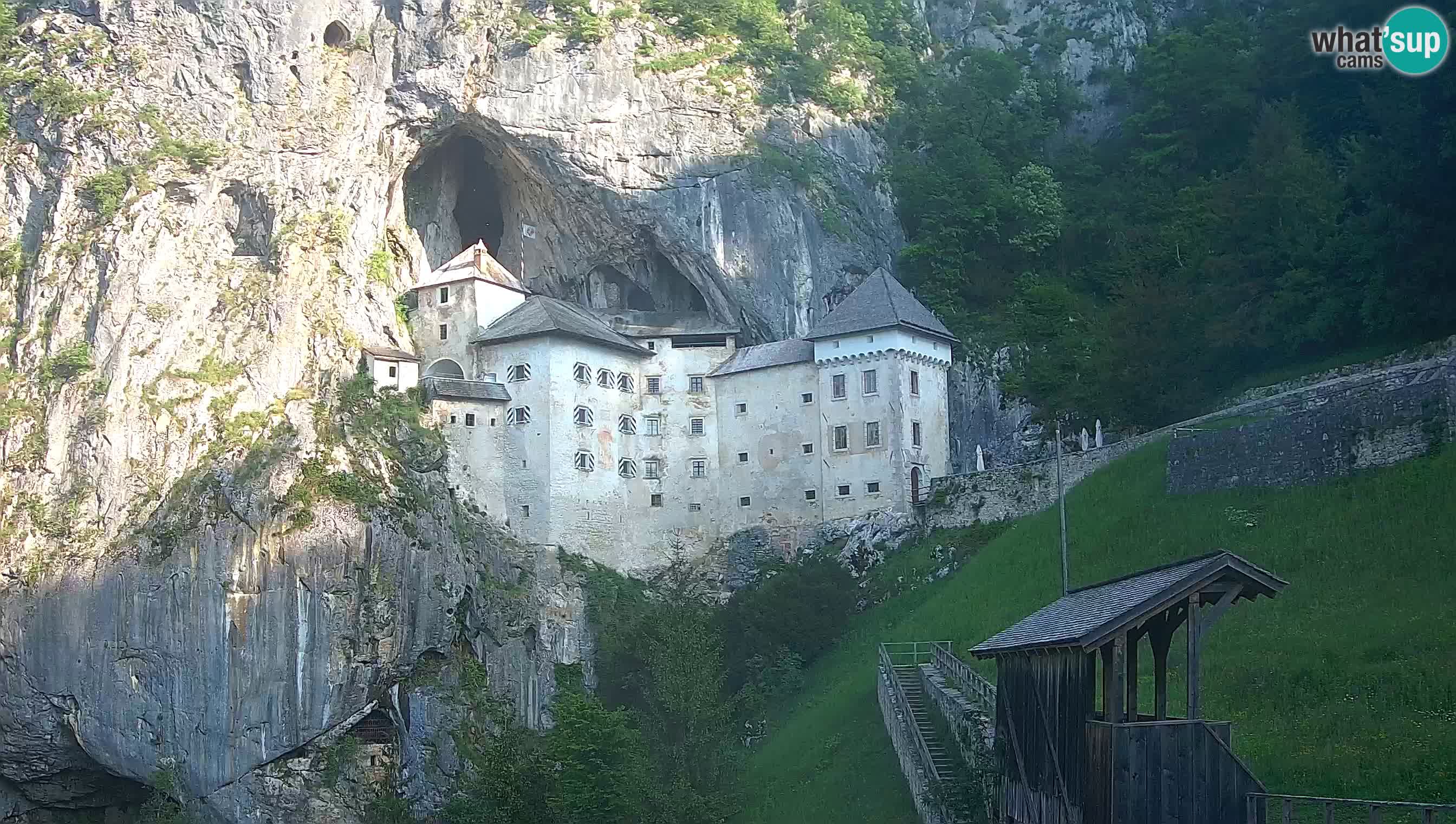 Live Webcam Castello di Predjama – Postumia – Slovenia