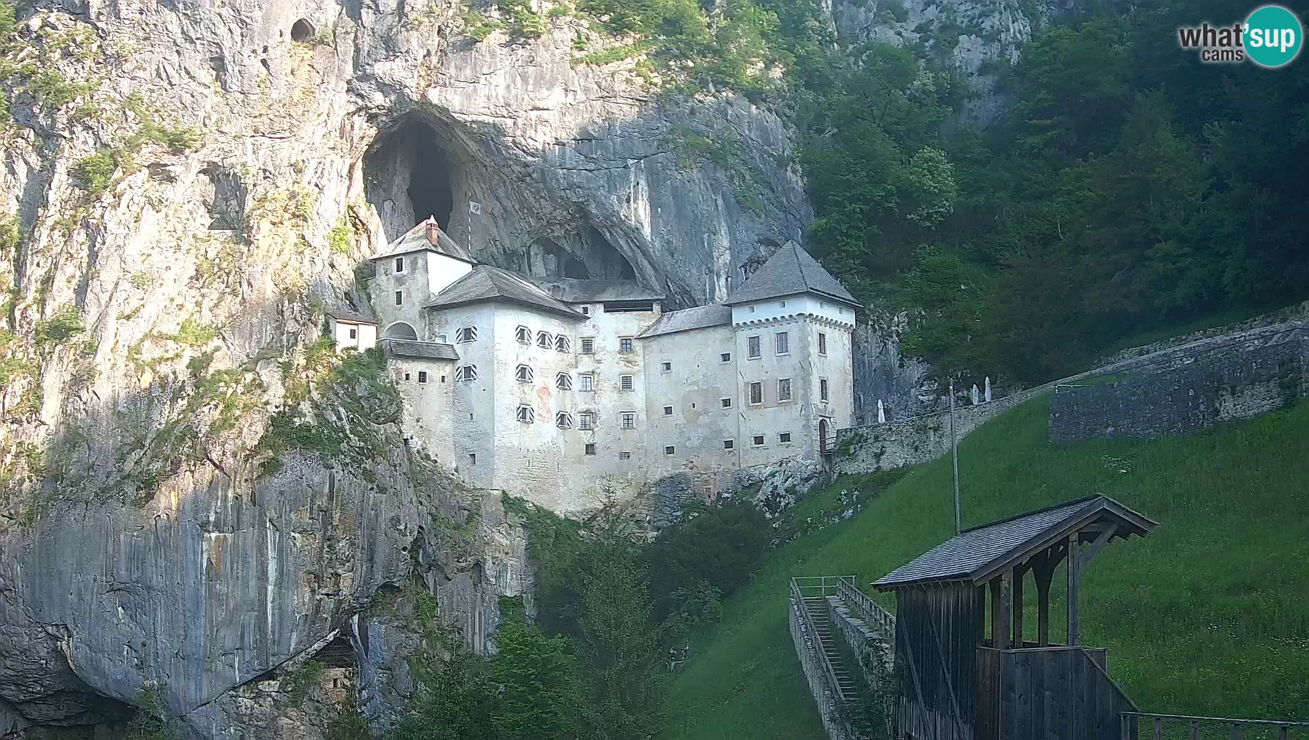 Live Webcam Predjamski grad – Predjama Castle – Postojna – Slovenia