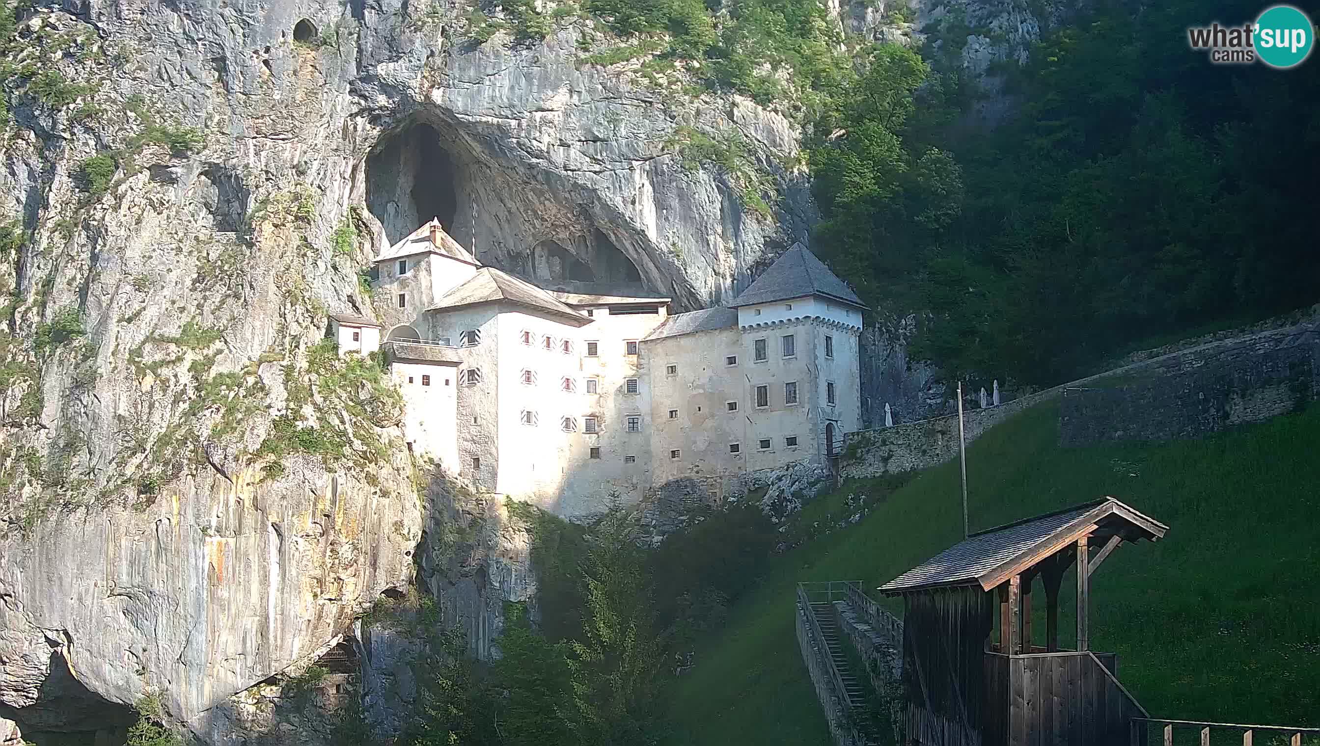 Live Webcam Predjamski grad – Predjama Castle – Postojna – Slovenia