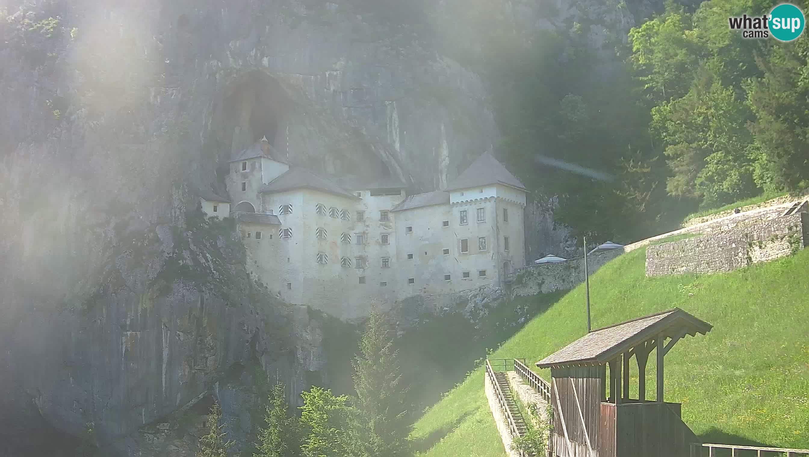 Live Webcam Castello di Predjama – Postumia – Slovenia