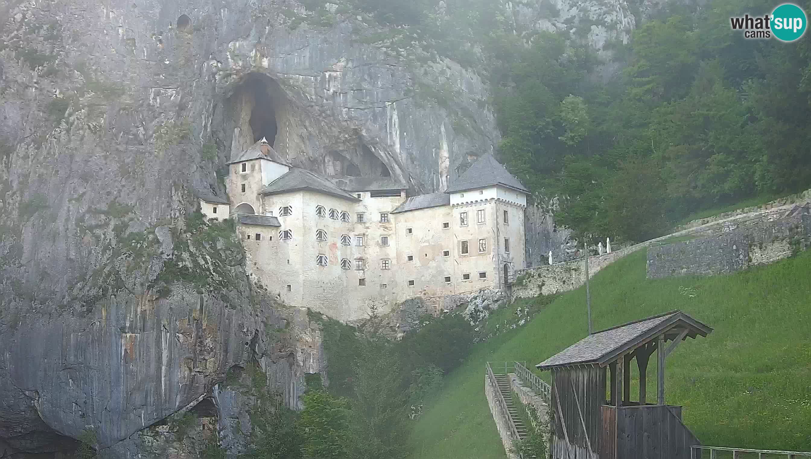 Live Webcam Predjamski grad – Predjama Castle – Postojna – Slovenia
