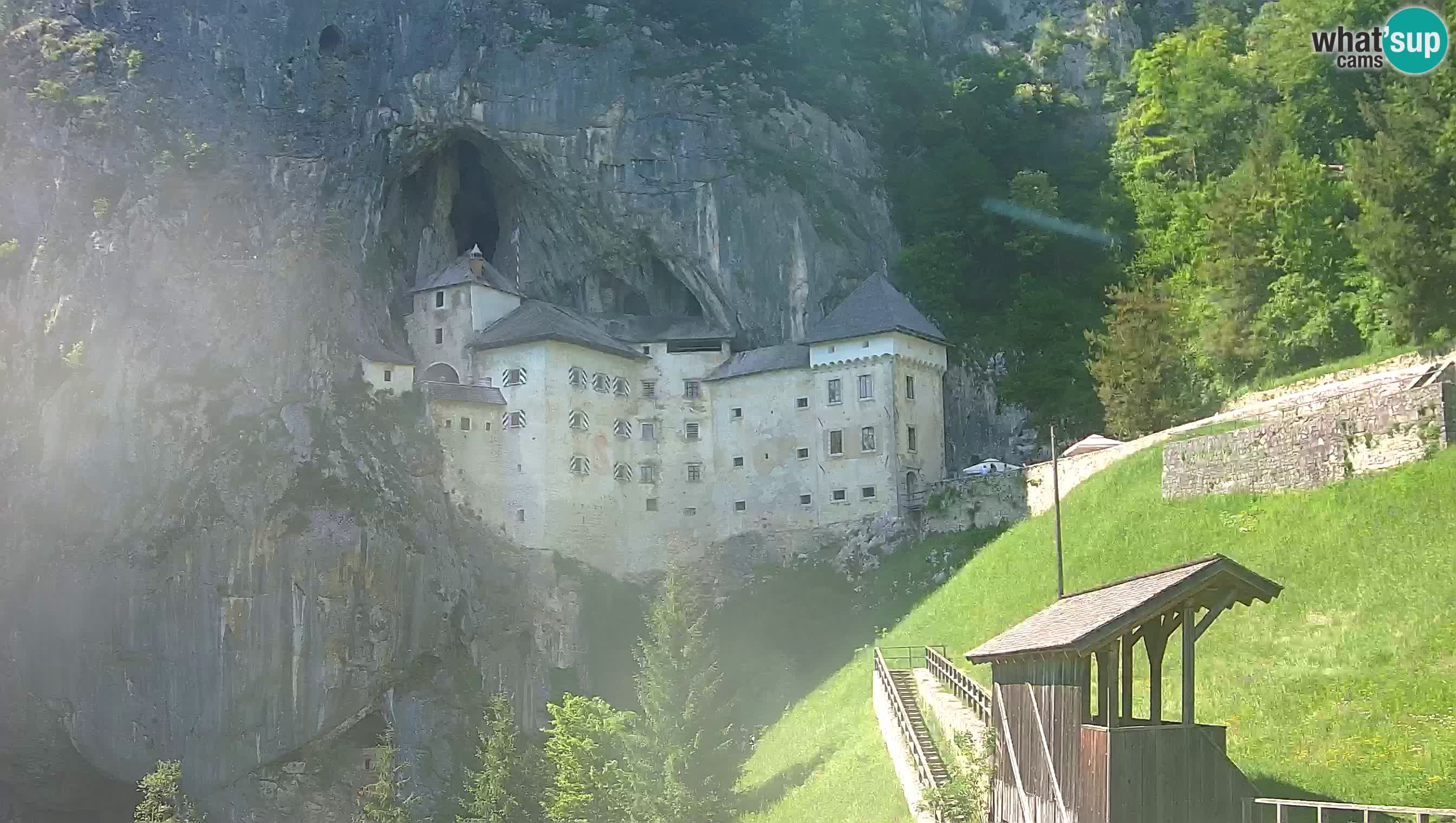 Camera en vivo Castillo de Predjama – Postojna – Eslovenia