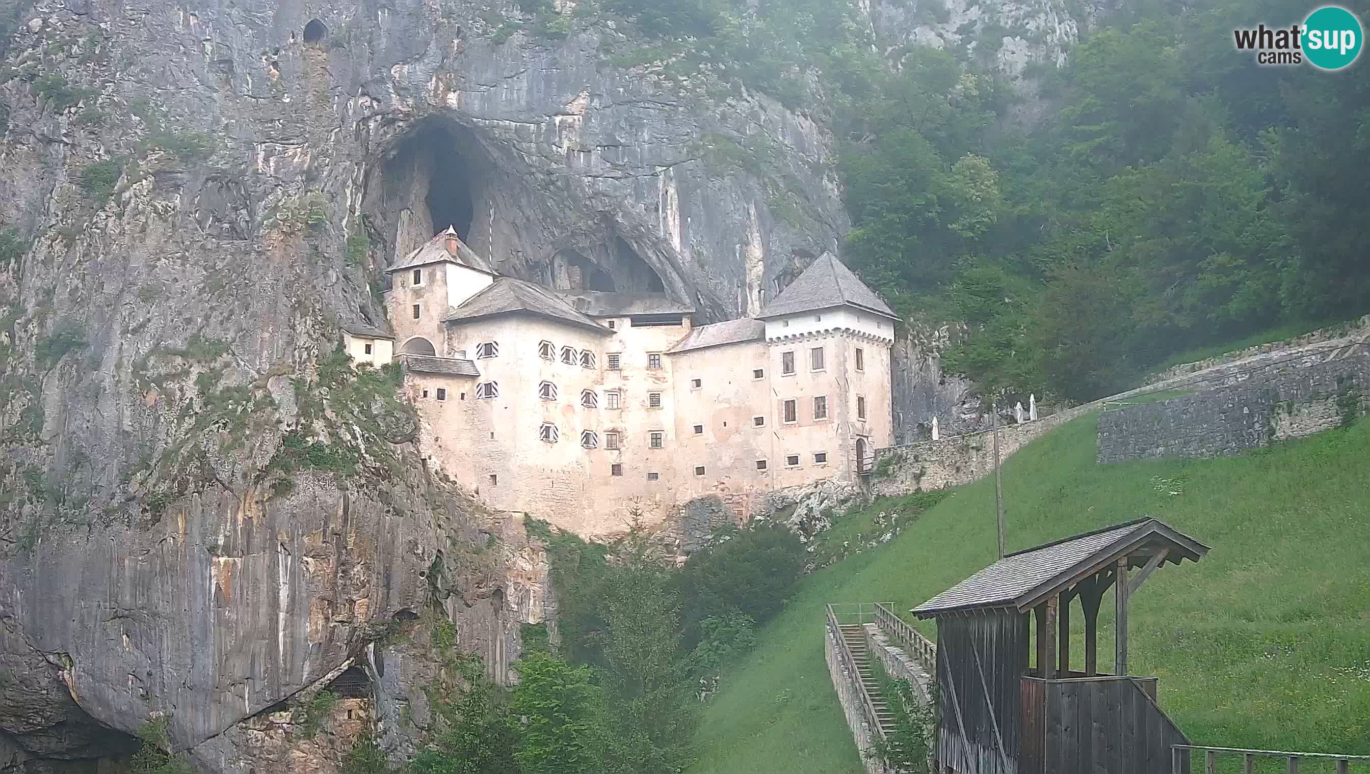 Live Webcam Predjamski grad – Predjama Castle – Postojna – Slovenia