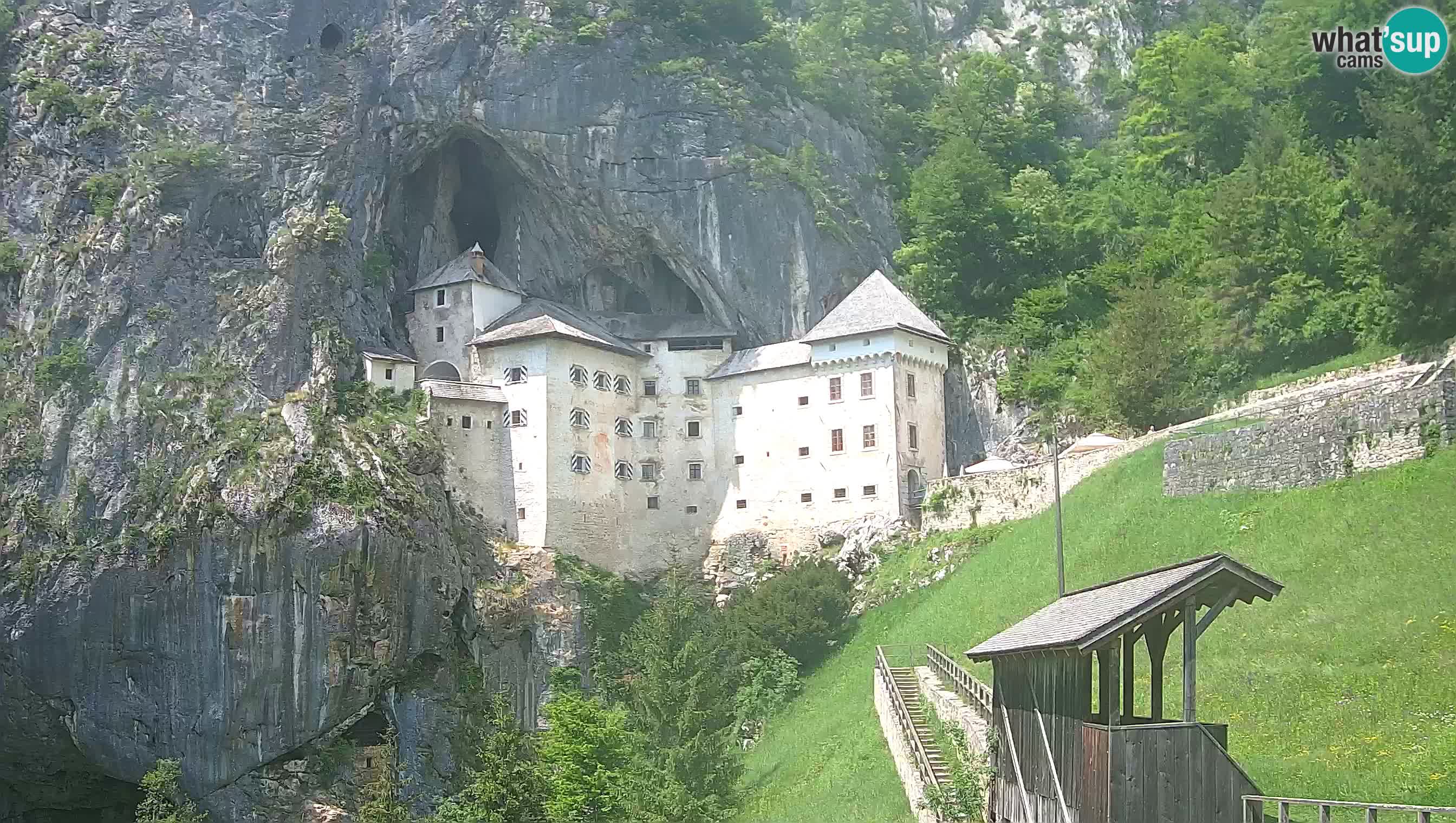 Live Webcam Predjamski grad – Predjama Castle – Postojna – Slovenia