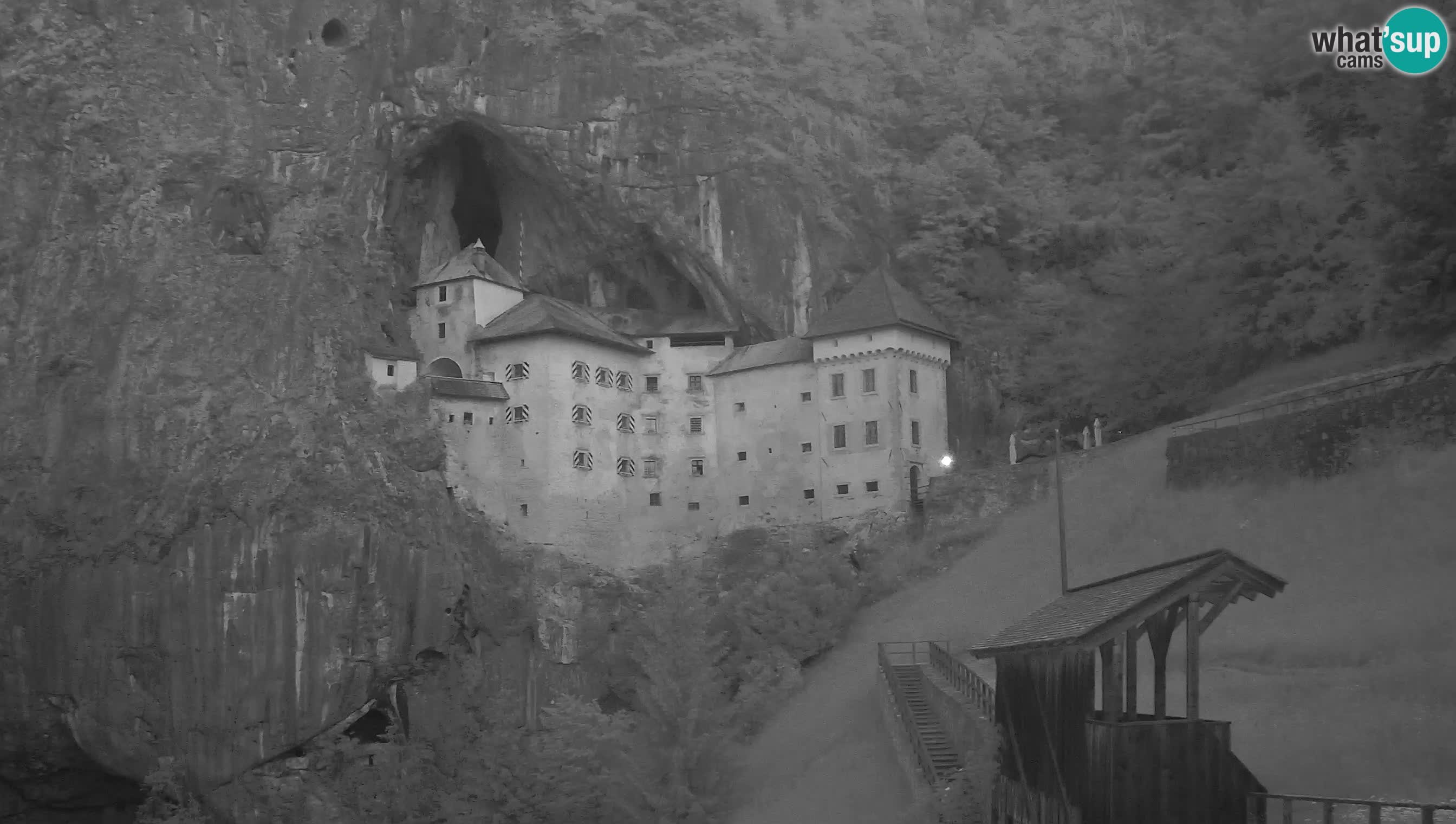 Live Webcam Castello di Predjama – Postumia – Slovenia