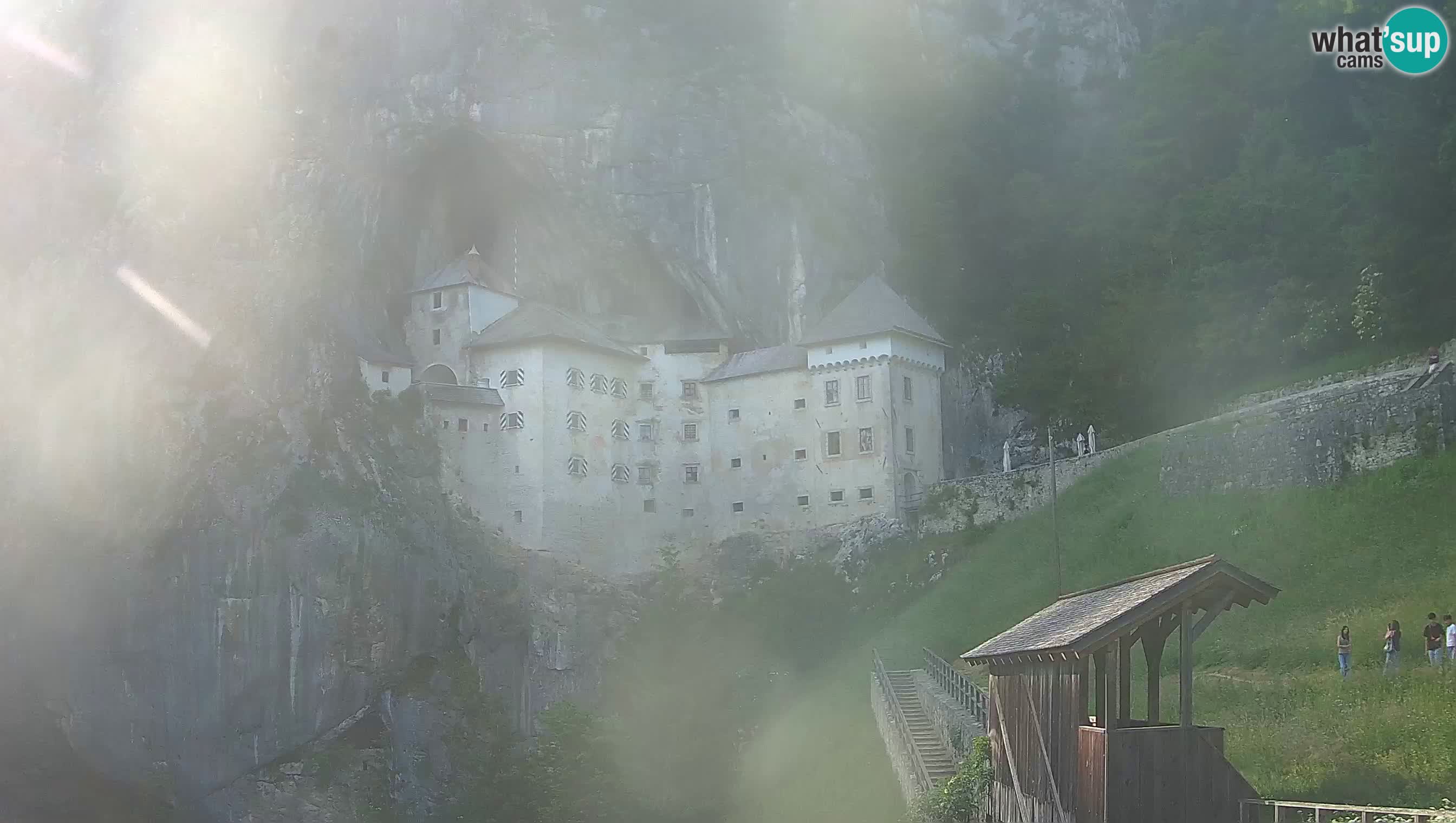 Web kamera Predjamski dvorac – Postojna – Slovenija