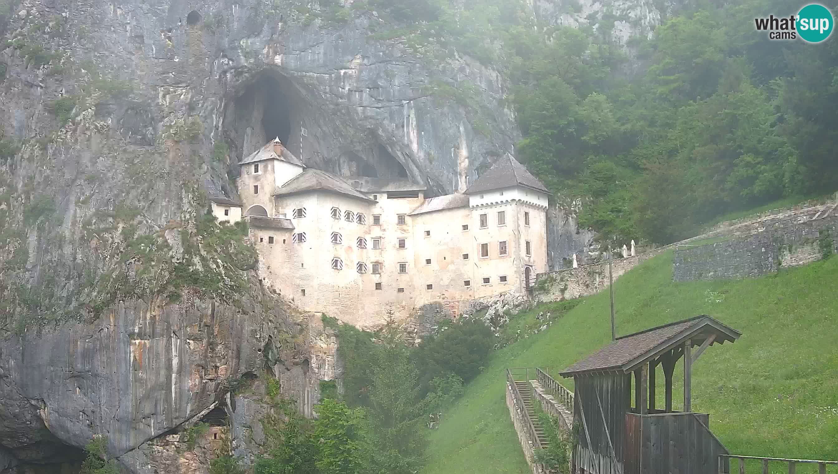 Live Webcam Predjamski grad – Predjama Castle – Postojna – Slovenia