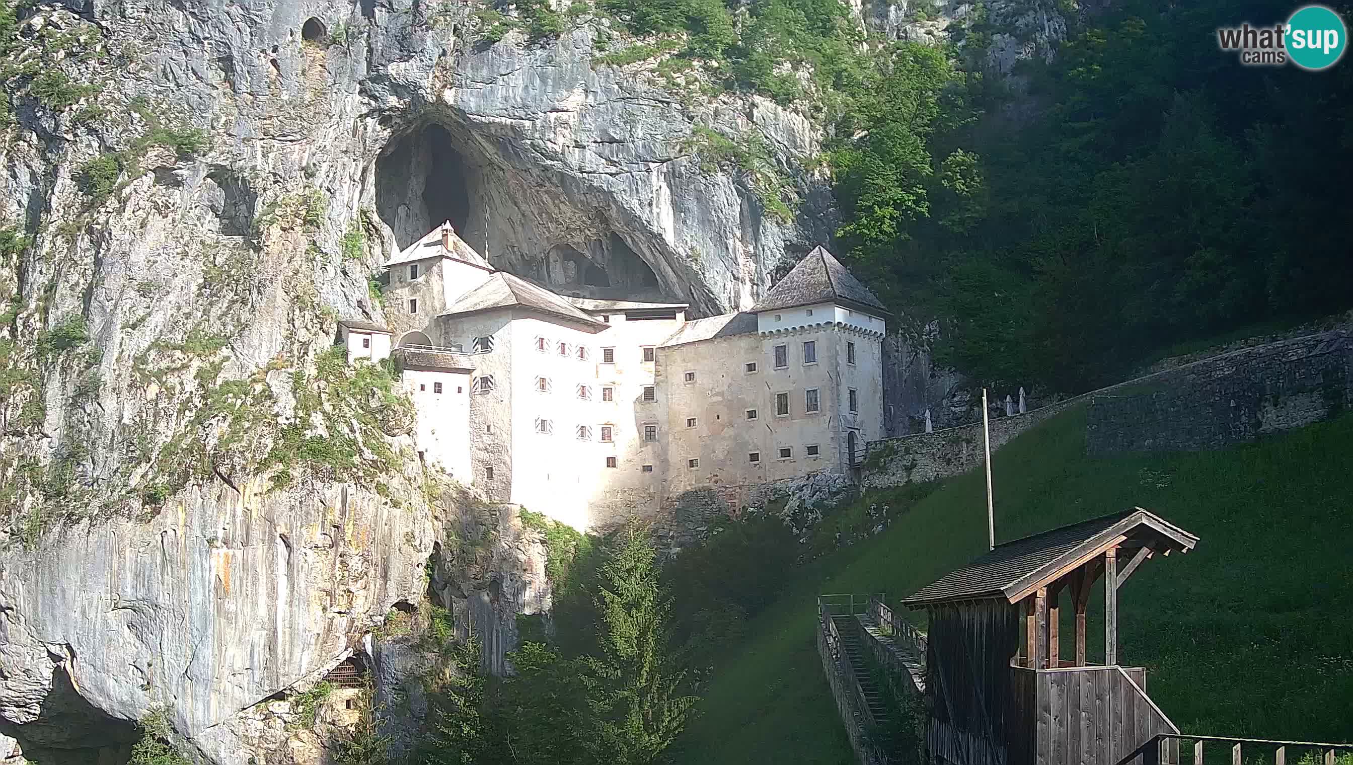 Live Webcam Predjamski grad – Predjama Castle – Postojna – Slovenia