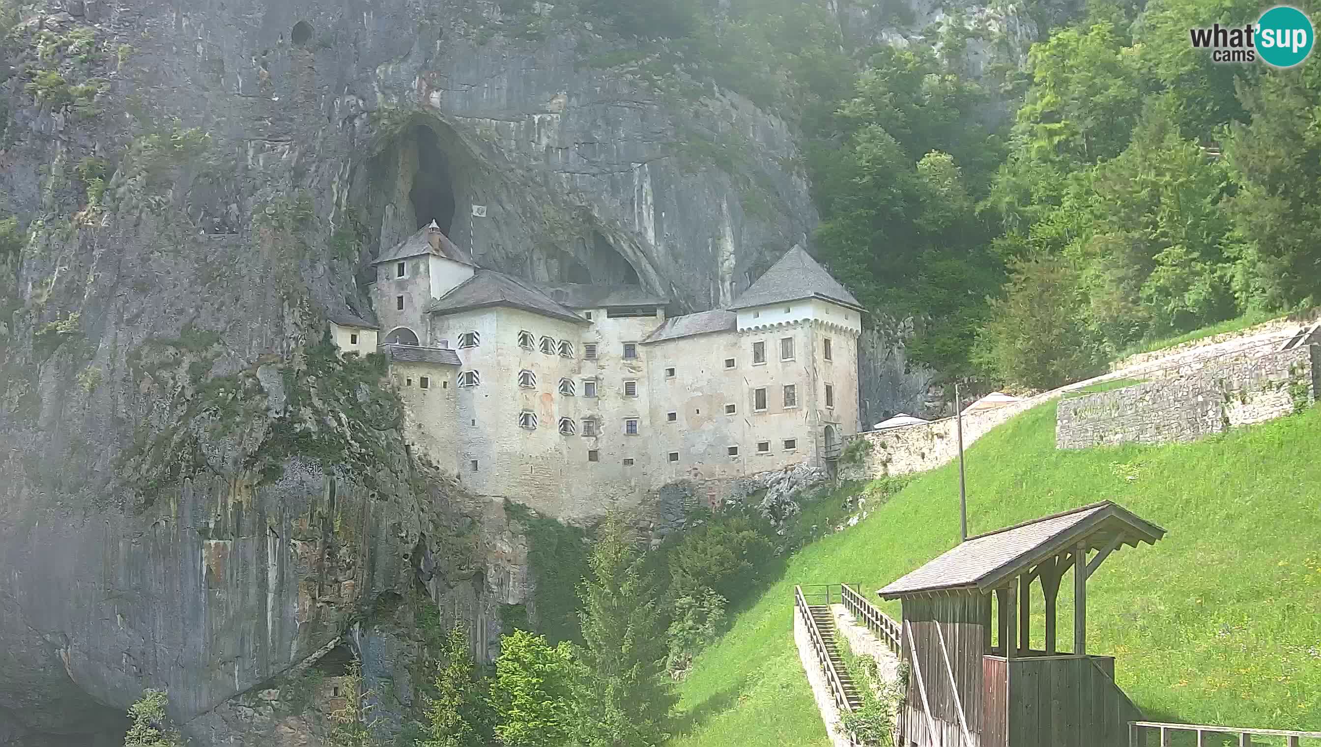 Live Webcam Predjamski grad – Predjama Castle – Postojna – Slovenia