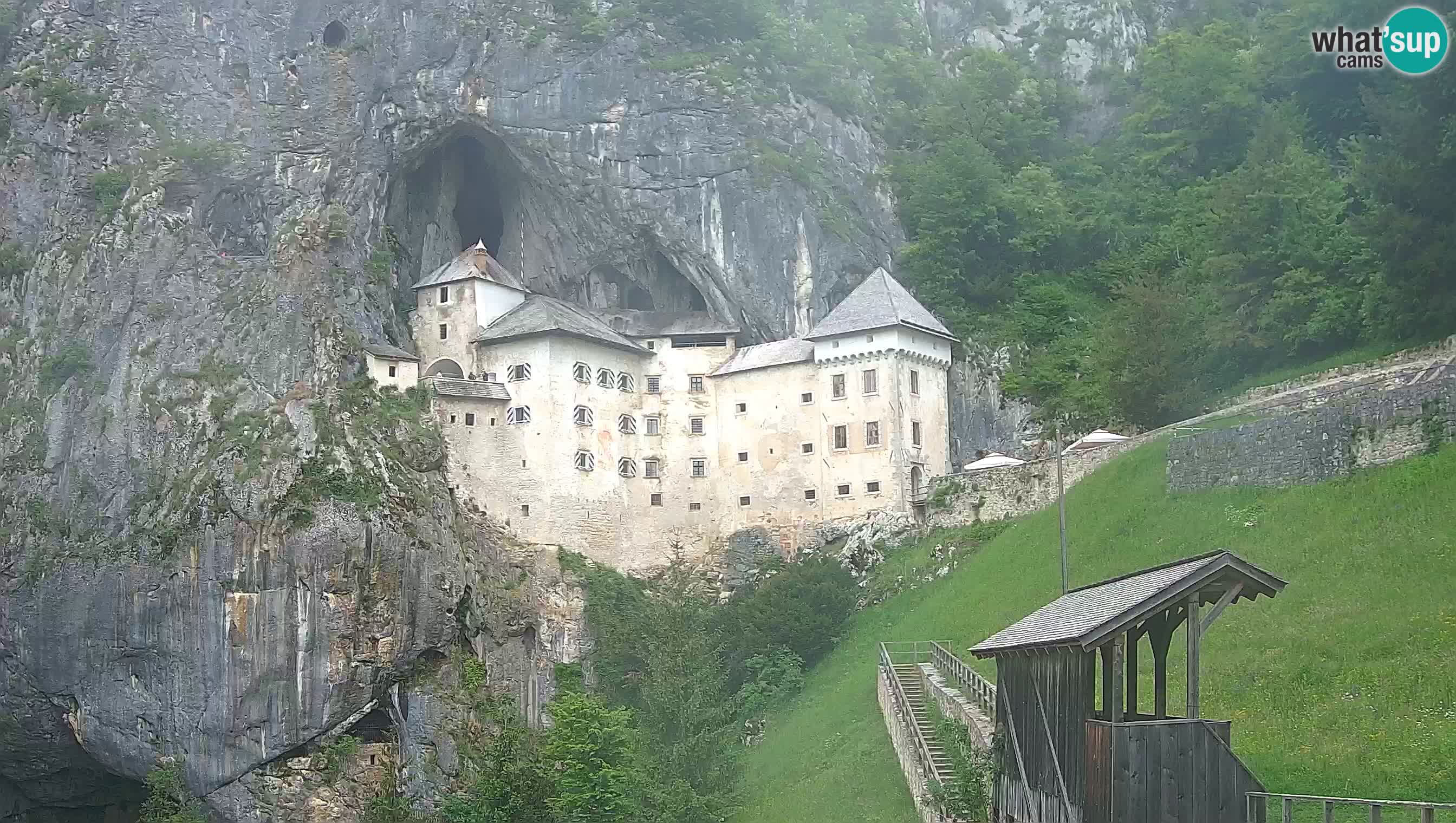 Live Webcam Höhlenburg Predjama – Postojna – Slowenien
