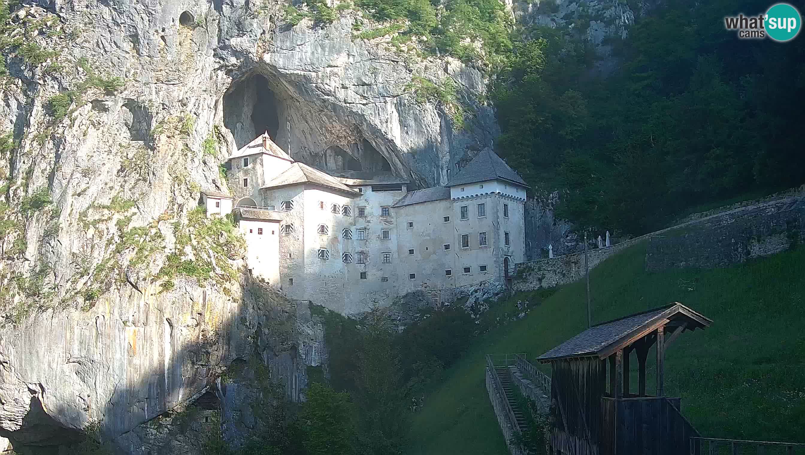 Web kamera Predjamski dvorac – Postojna – Slovenija