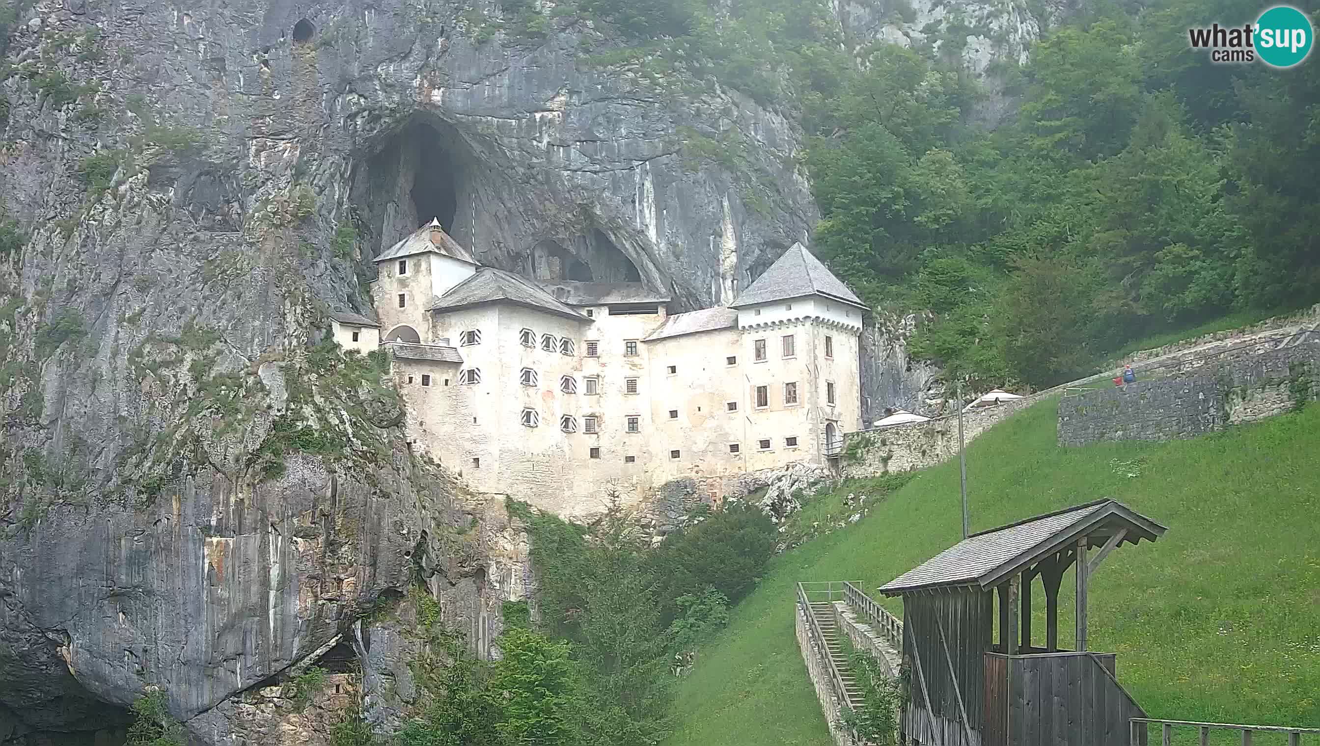 Web kamera Predjamski dvorac – Postojna – Slovenija