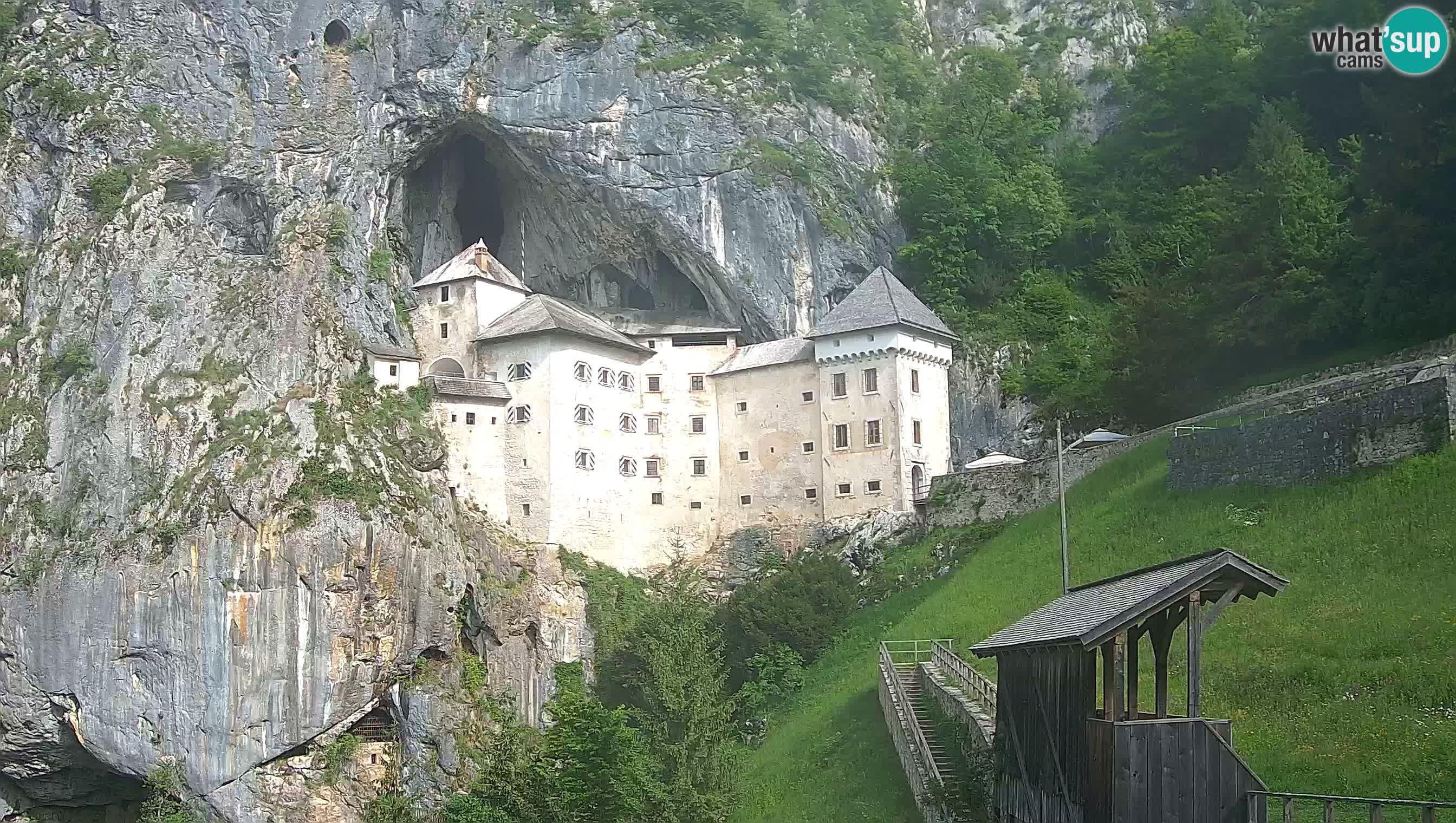 Web kamera Predjamski dvorac – Postojna – Slovenija