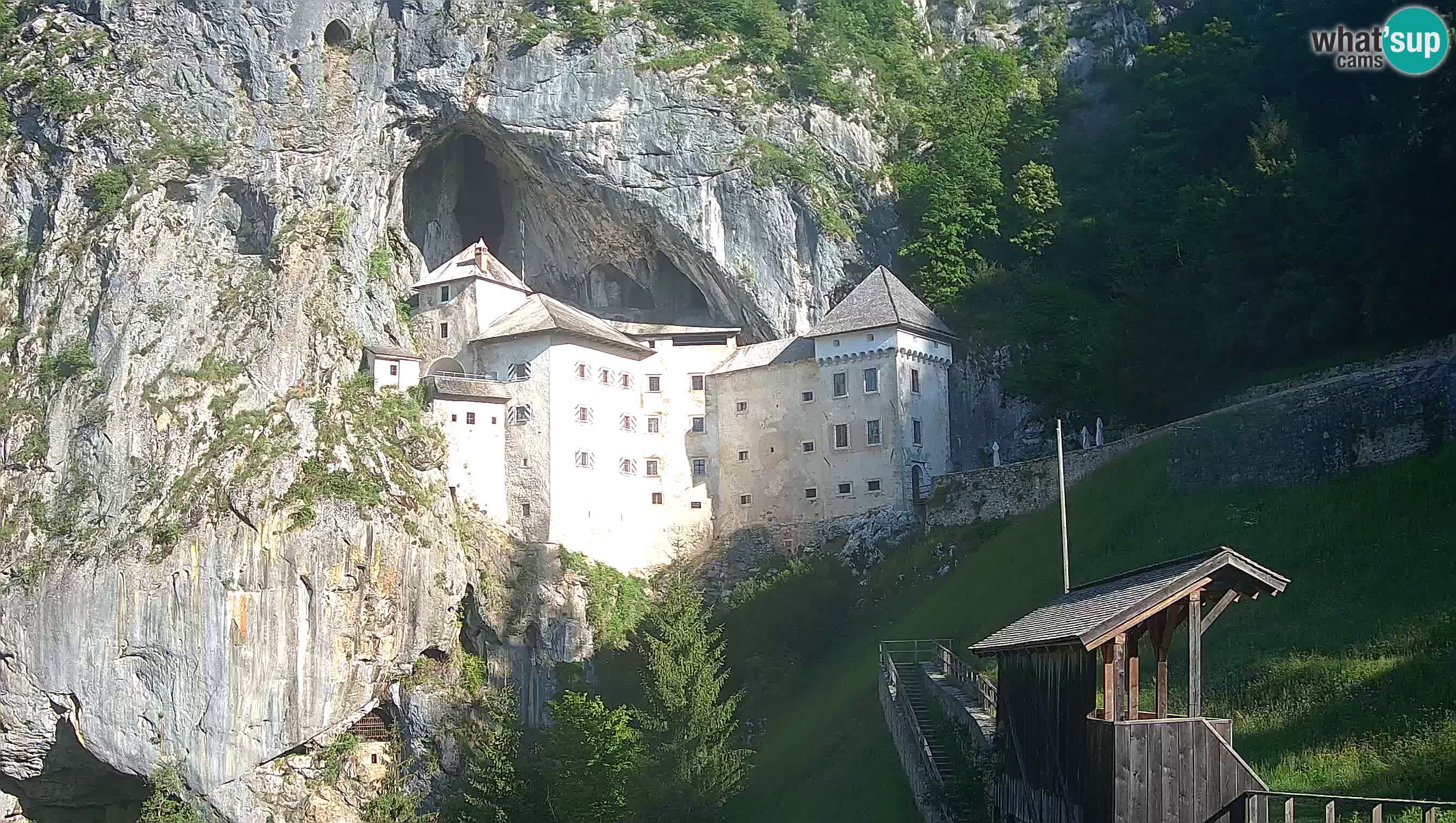 Web kamera Predjamski dvorac – Postojna – Slovenija