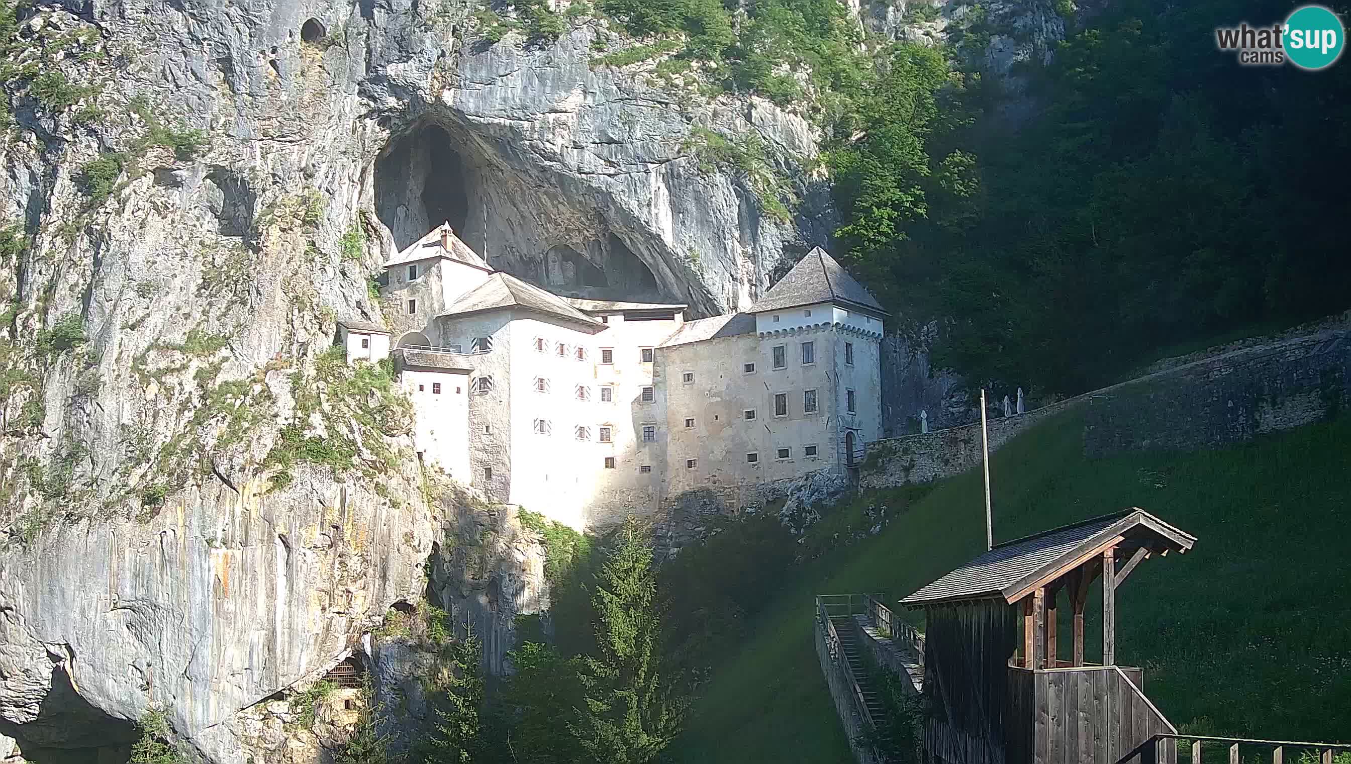 Web kamera Predjamski dvorac – Postojna – Slovenija