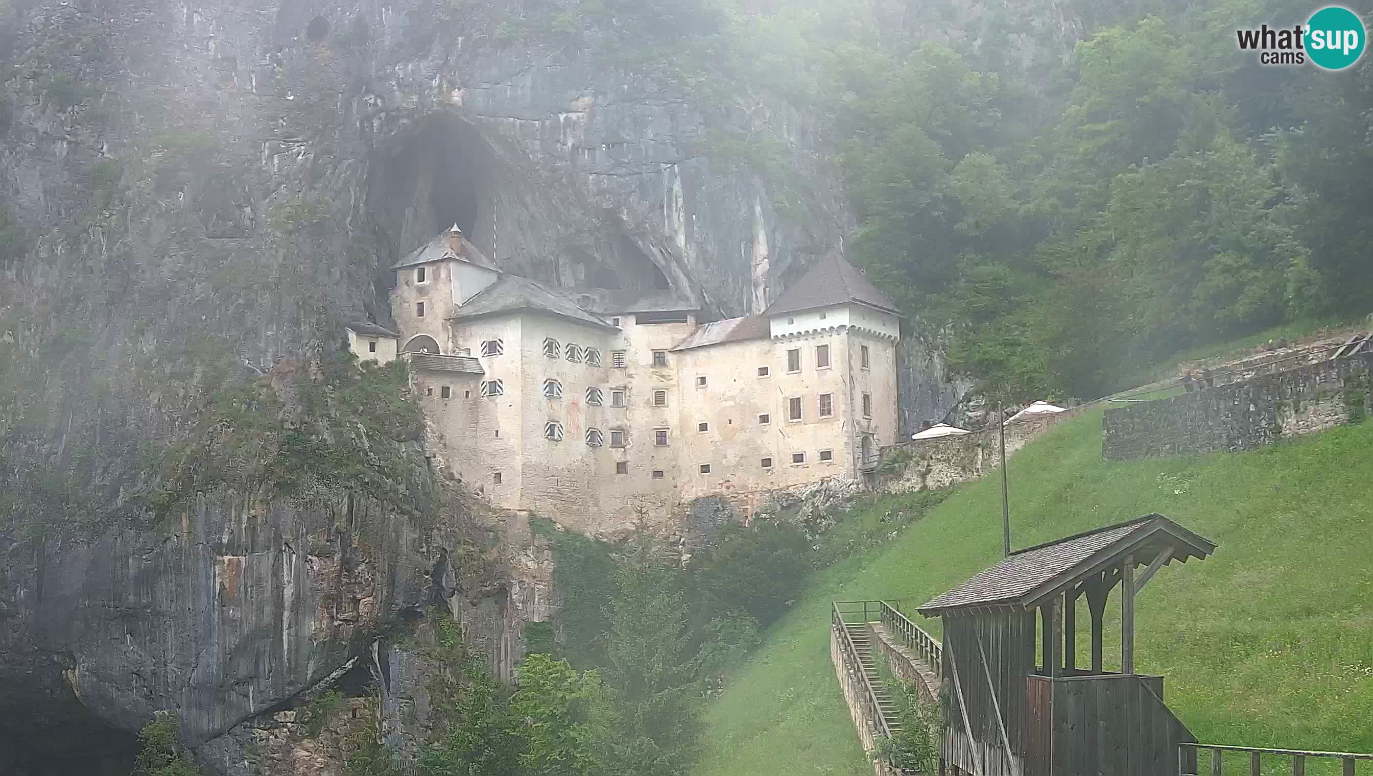 Live Webcam Höhlenburg Predjama – Postojna – Slowenien