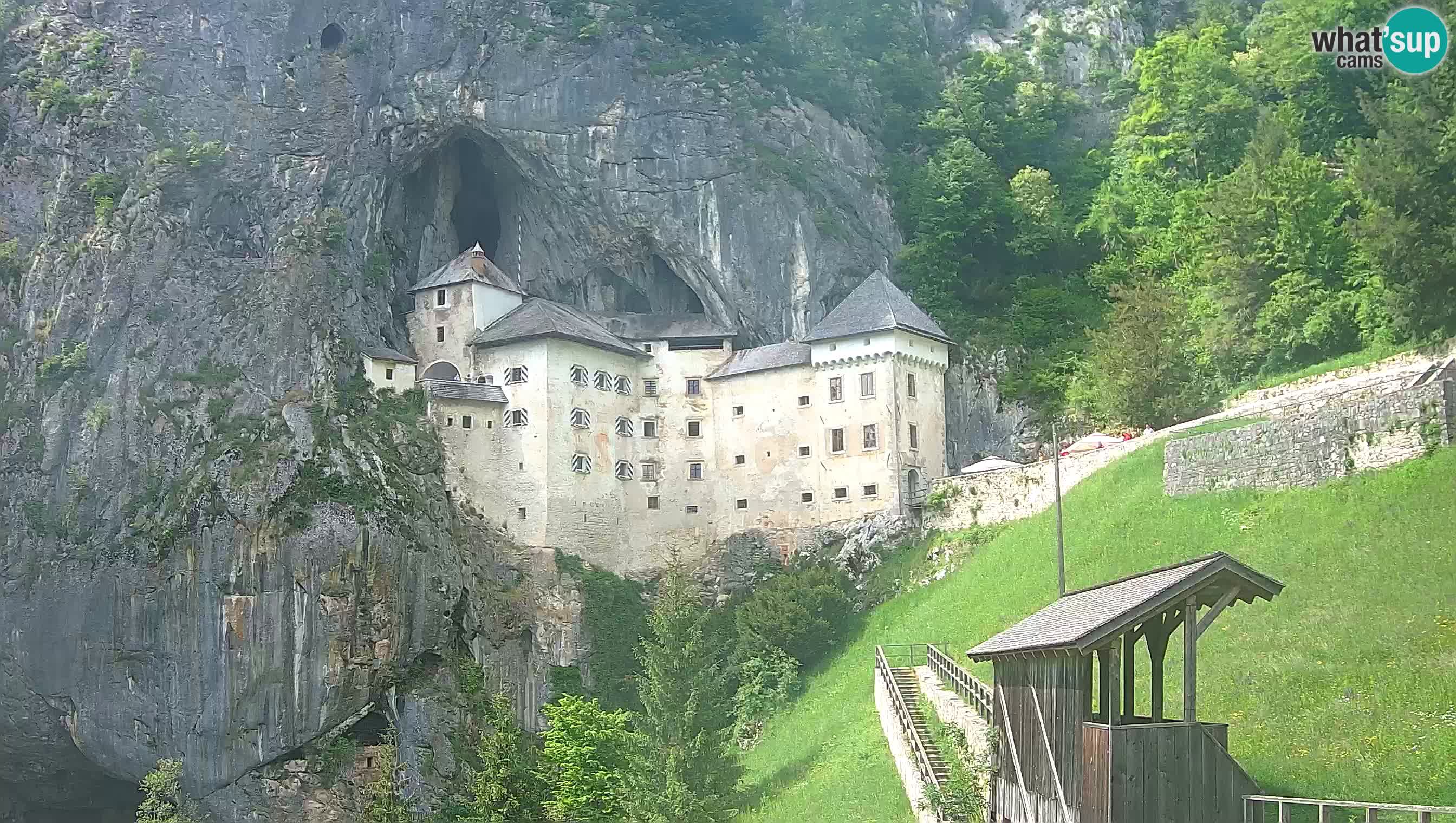 Live Webcam Predjamski grad – Predjama Castle – Postojna – Slovenia