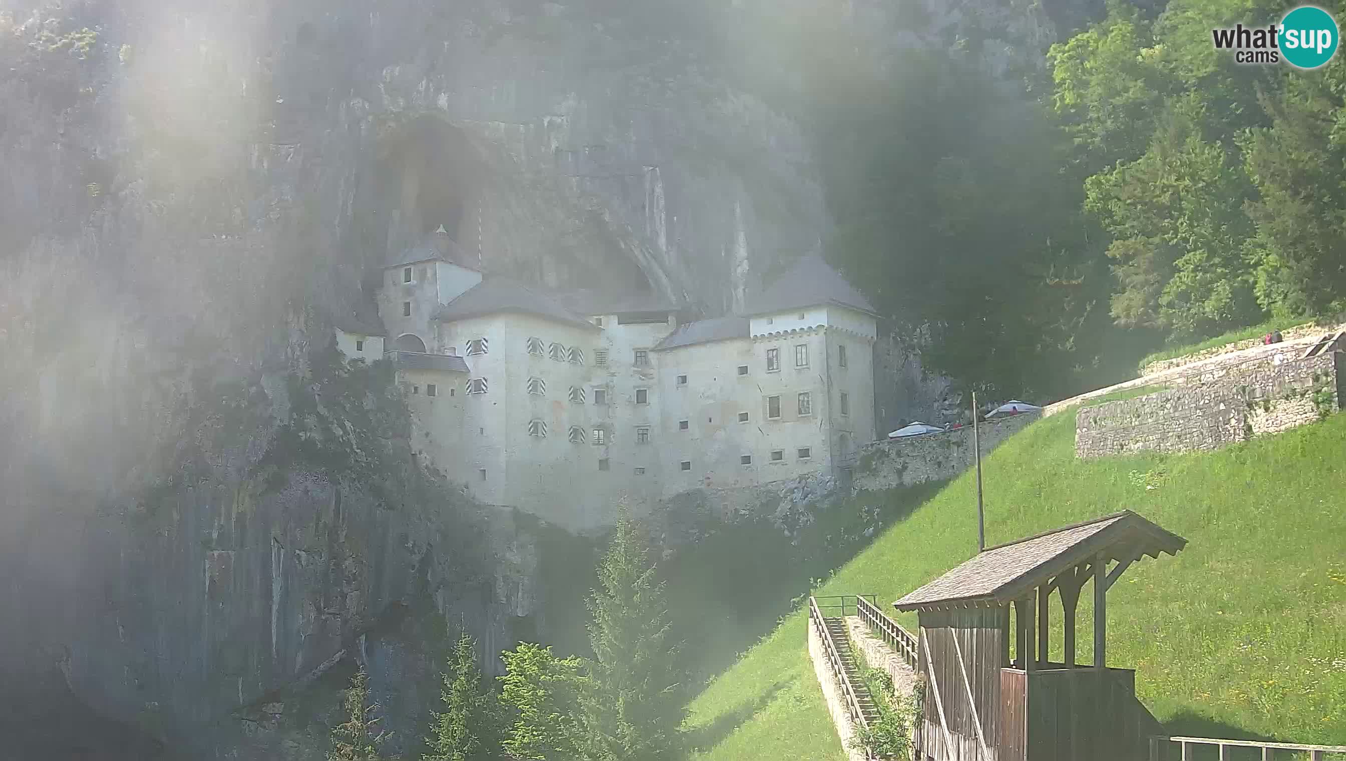 Live Webcam Predjamski grad – Predjama Castle – Postojna – Slovenia