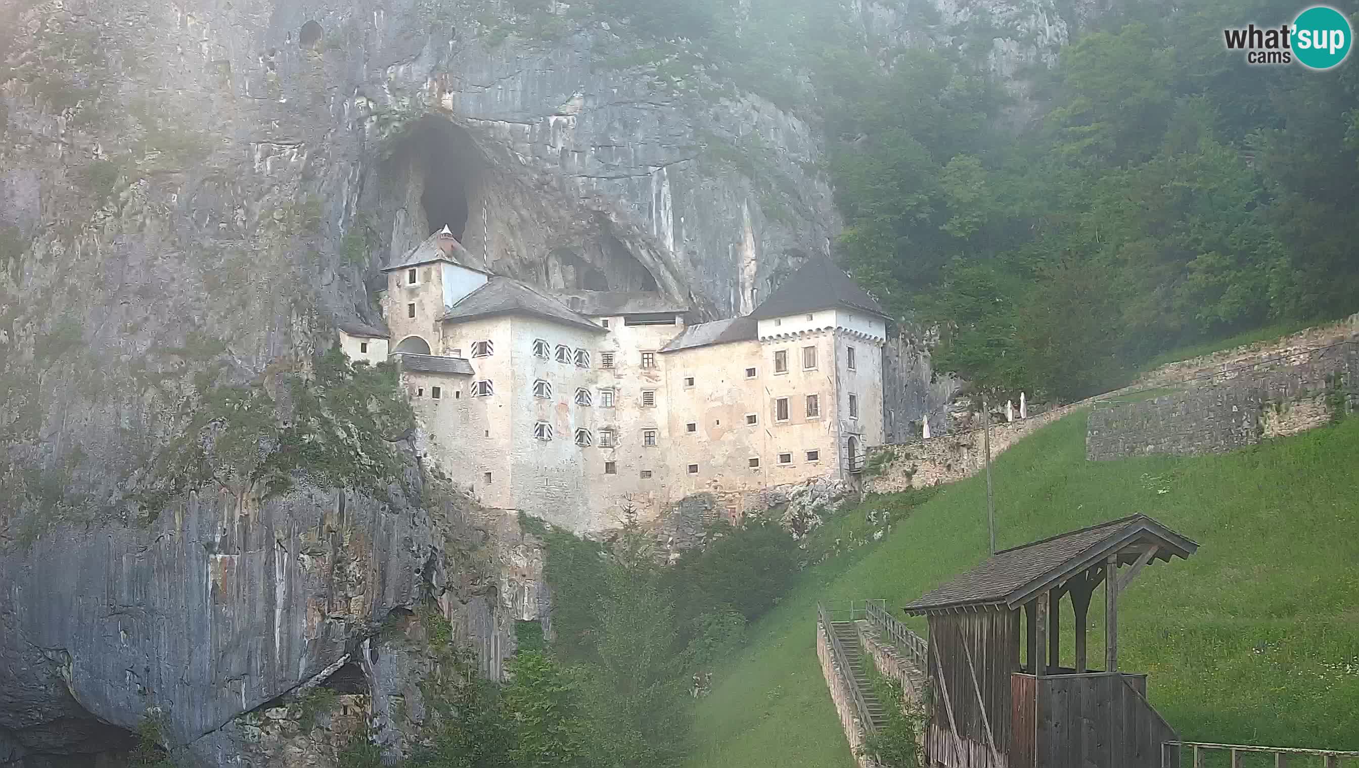 Live Webcam Predjamski grad – Predjama Castle – Postojna – Slovenia