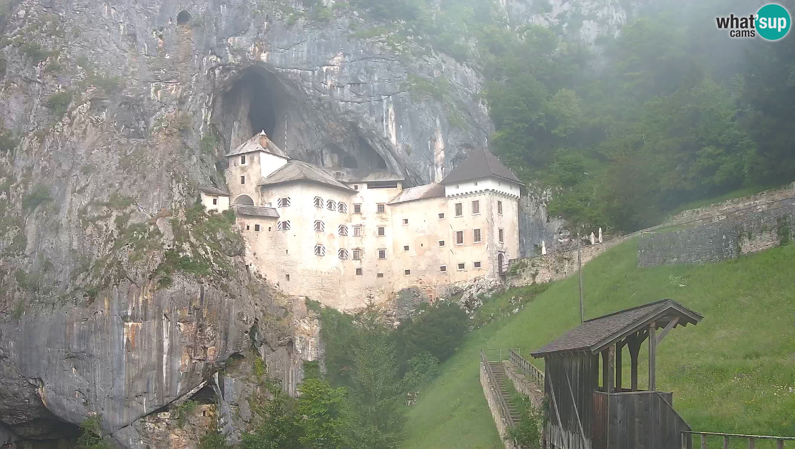 Live Webcam Castello di Predjama – Postumia – Slovenia